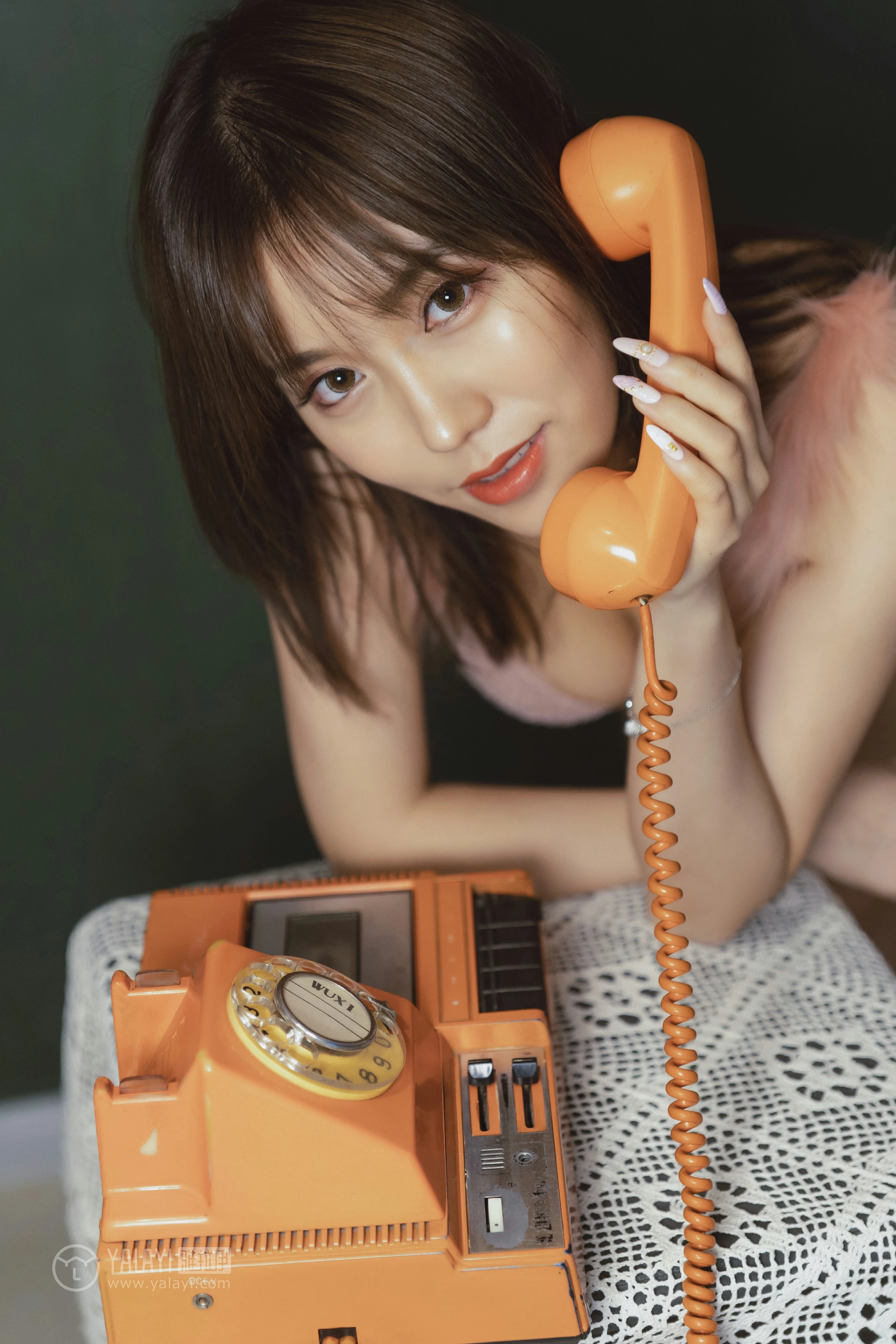 [YALAYI雅拉伊]NO.139 花样年华 陈奕菲 粉色蕾丝内衣性感私房写真集第6张