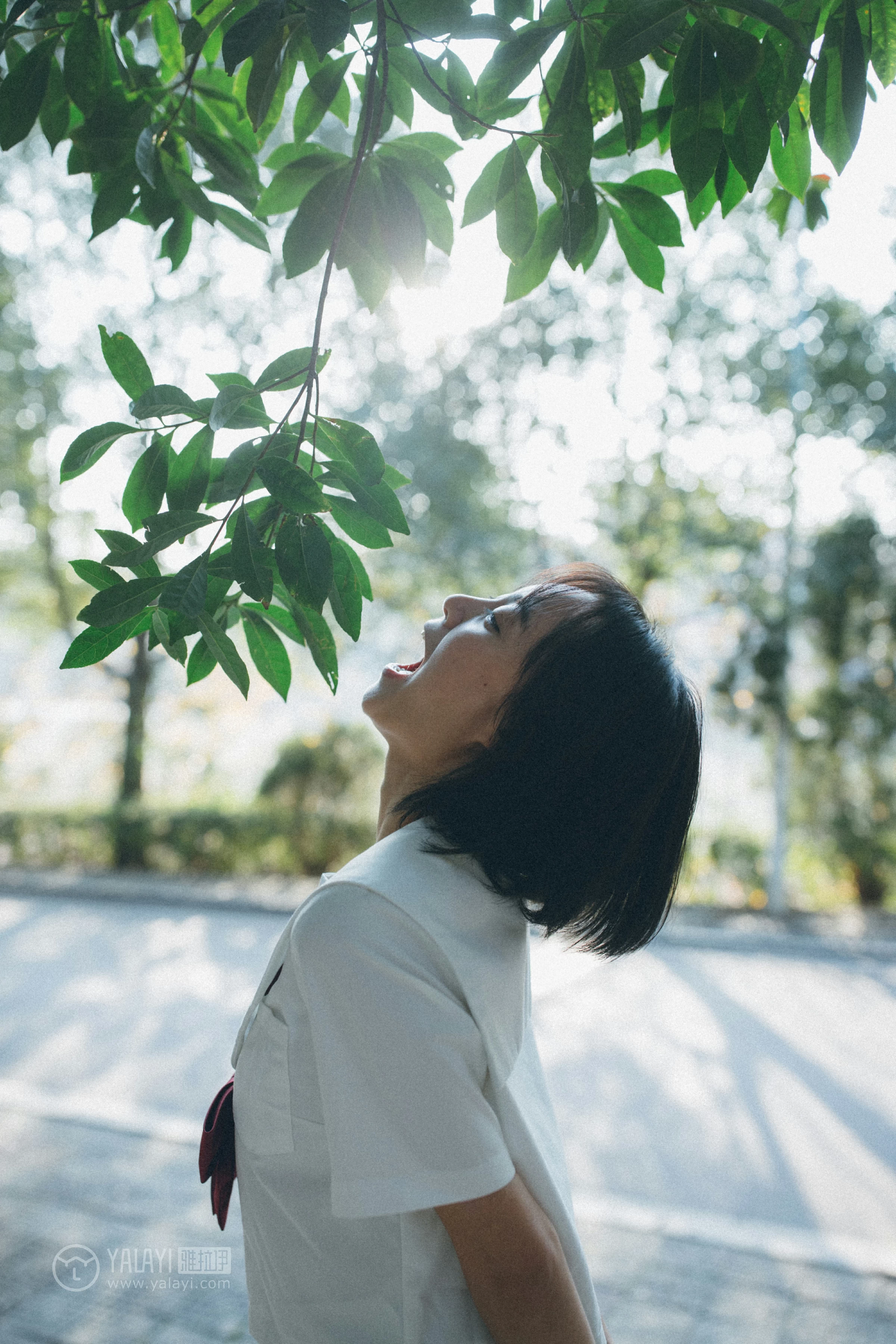 [YALAYI雅拉伊]NO.156 带我走带我飞 米粒米粒 高中女生制服与短裙私房写真集第20张