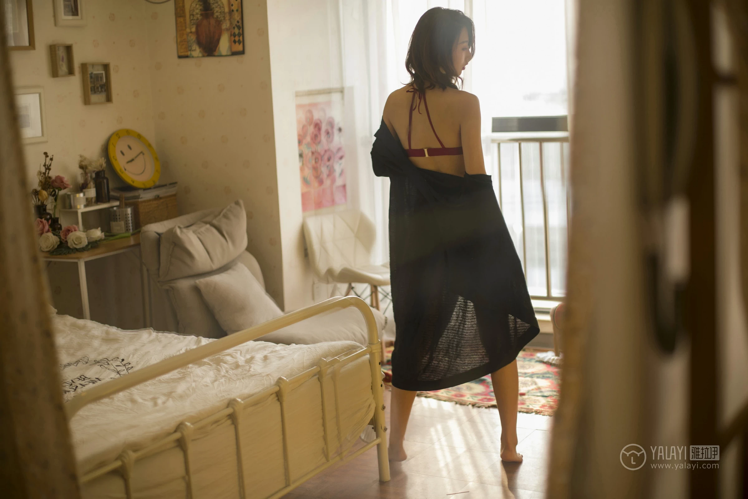 [YALAYI雅拉伊]NO.159 亦幻亦真 佳佳 红色蕾丝内衣与性感比基尼泳装私房写真集第5张