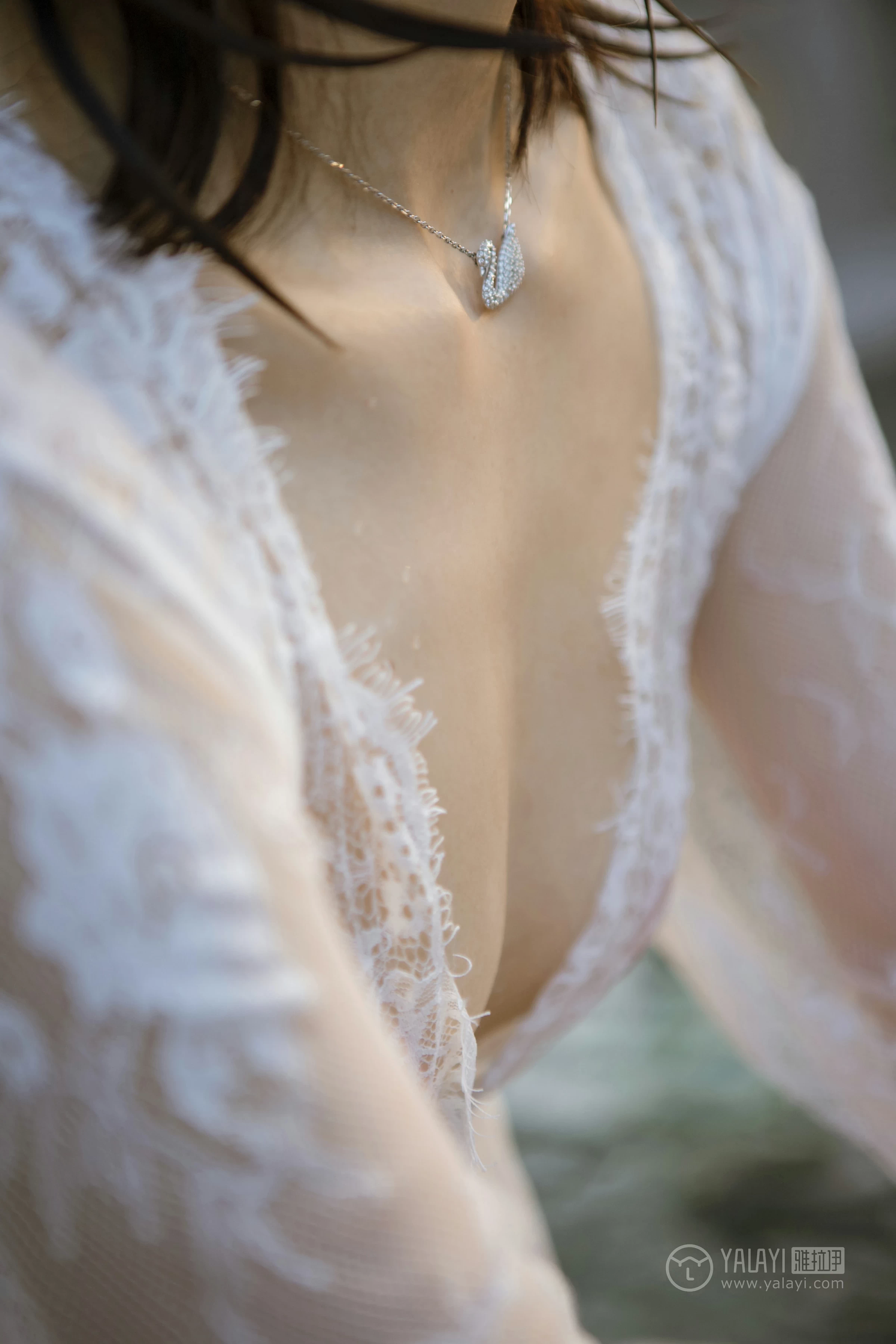 [YALAYI雅拉伊]NO.161 隐隐的柔情 佳佳 白色透视镂空连衣裙性感私房写真集第9张