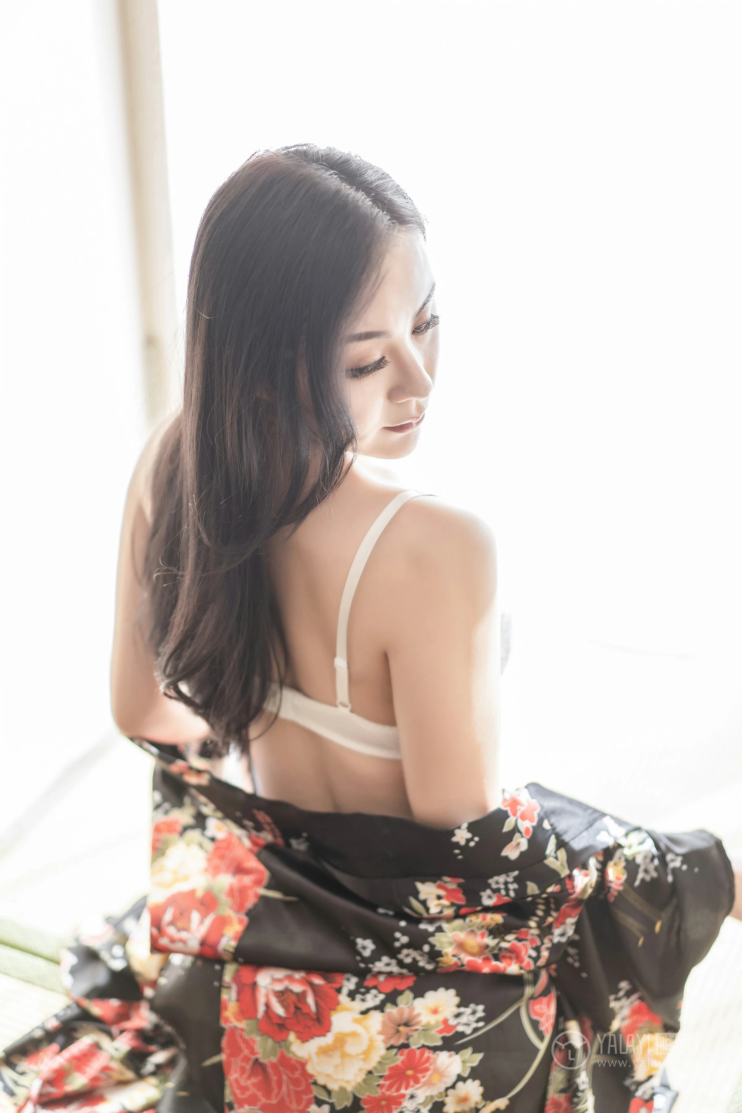 [YALAYI雅拉伊]No.167 和风御姐 木子 黑色和服加白色透视情趣内衣性感私房写真集第5张