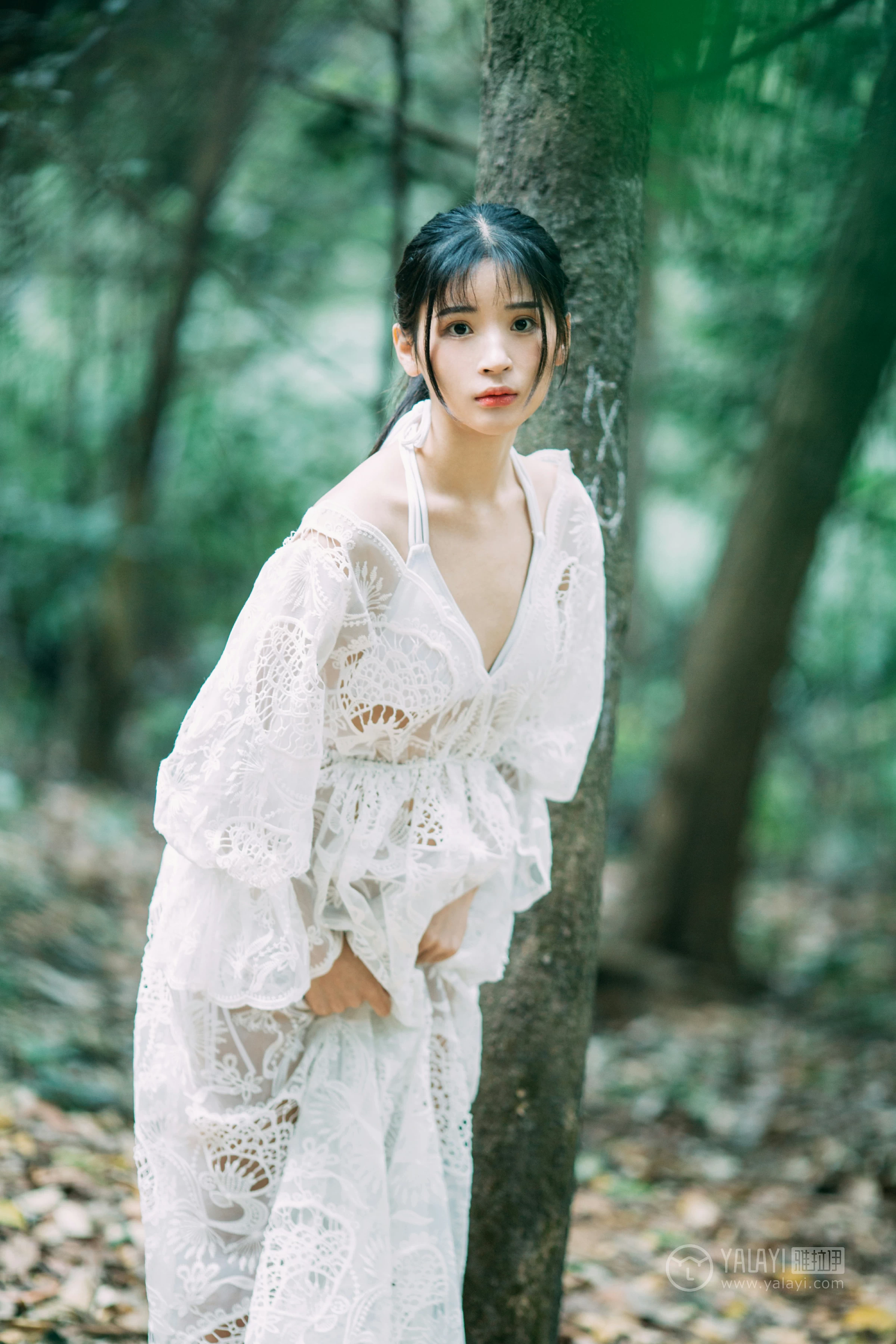 [YALAYI雅拉伊]No.194 仙乐飘飘 阿惜 白色透视镂空连衣裙加白色内衣性感私房写真集第5张
