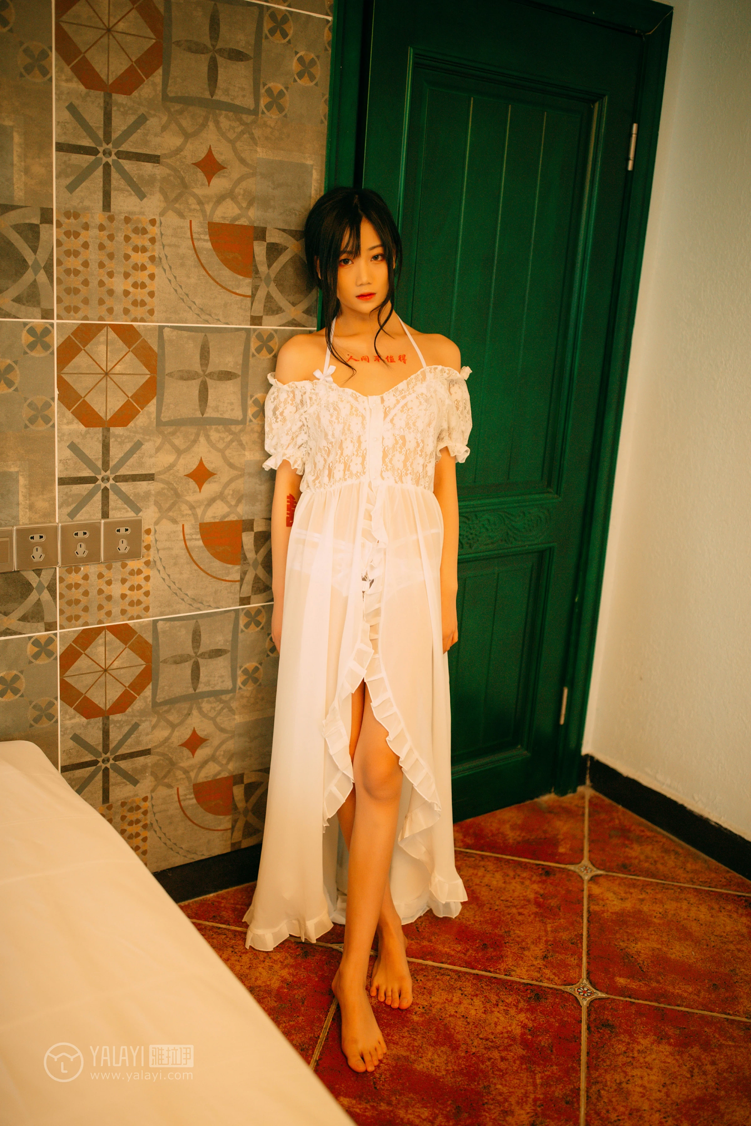[YALAYI雅拉伊]No.213 空床 赵舒儿 黑色透视情趣睡衣裙性感私房写真集第4张