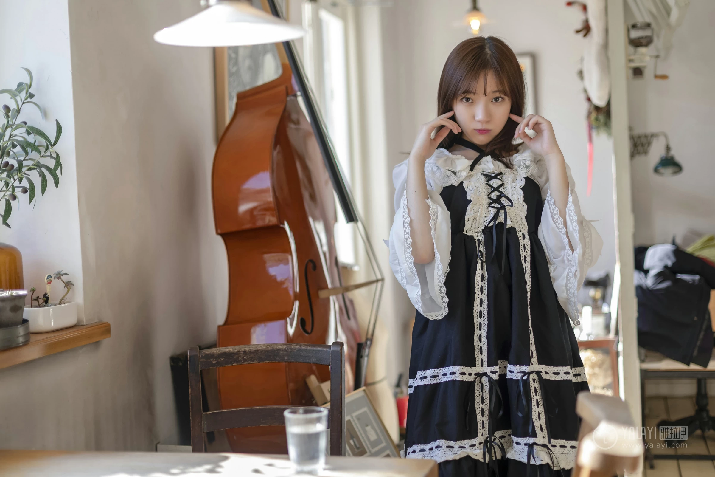 [YALAYI雅拉伊]No.219 半糖洛丽塔 刘开心 情趣公主制服连衣裙性感私房写真集第7张