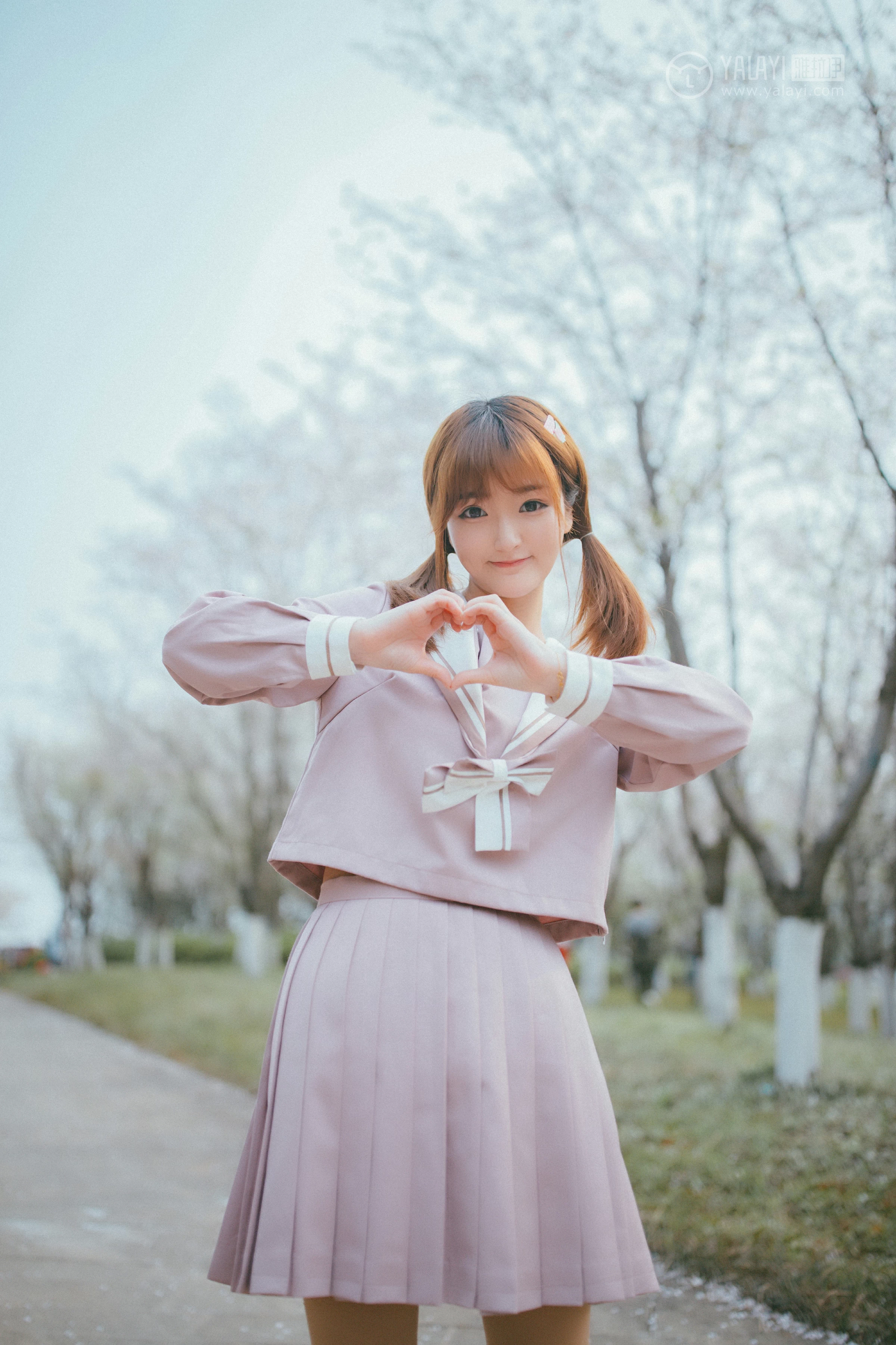 [YALAYI雅拉伊]No.246 樱花樱花想见你 团团 日本高中女生制服加肉色丝袜美腿性感私房写真集第12张