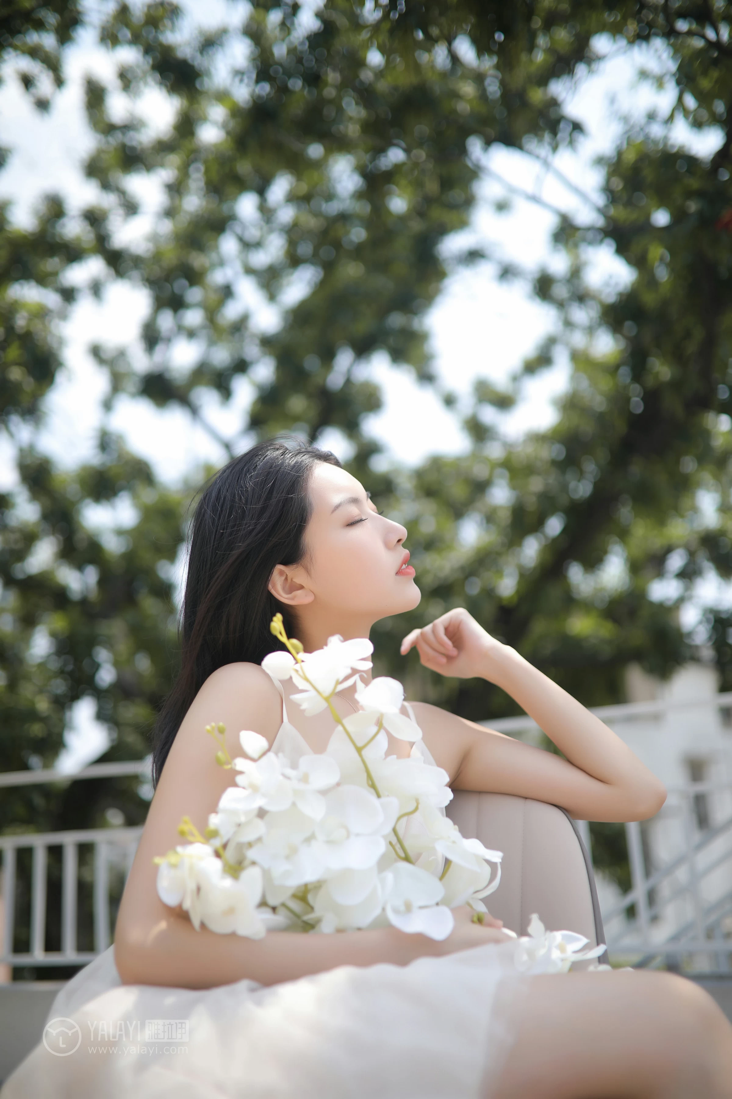 [YALAYI雅拉伊]No.310 听风 白璐 仙气飘飘 白色吊带连衣裙性感私房写真集第12张