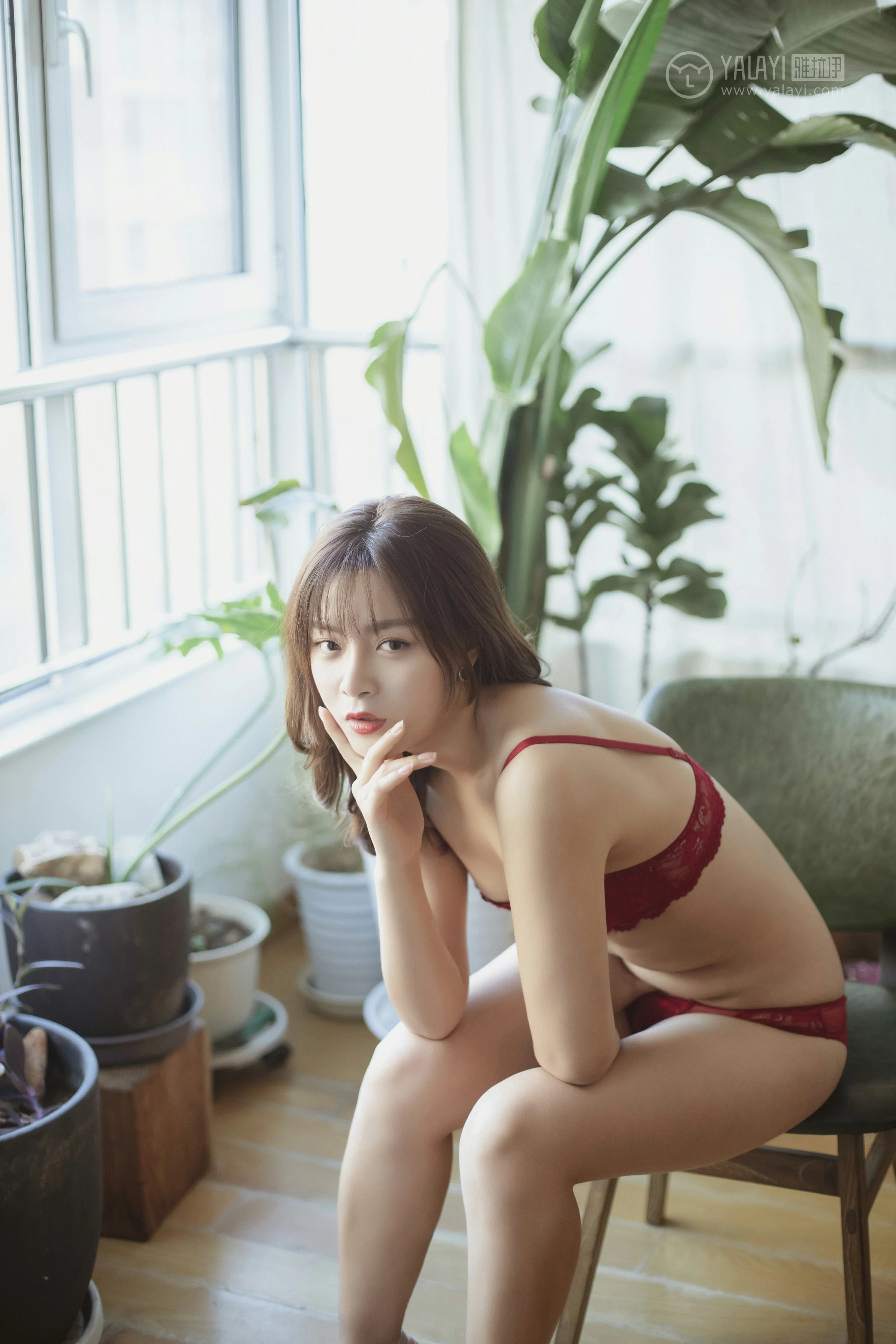 [YALAYI雅拉伊]No.312 私人 芷琳 粉色吊带透视睡衣加红色蕾丝内衣性感私房写真集第7张