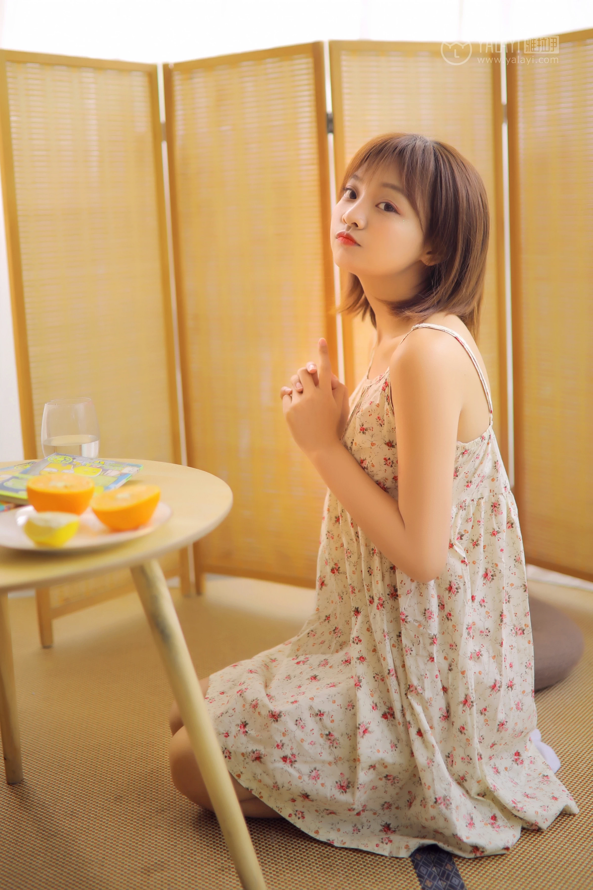 [YALAYI雅拉伊]No.313 甜 肖霄 粉色吊带小背心加白色短裙清纯可爱私房写真集第14张