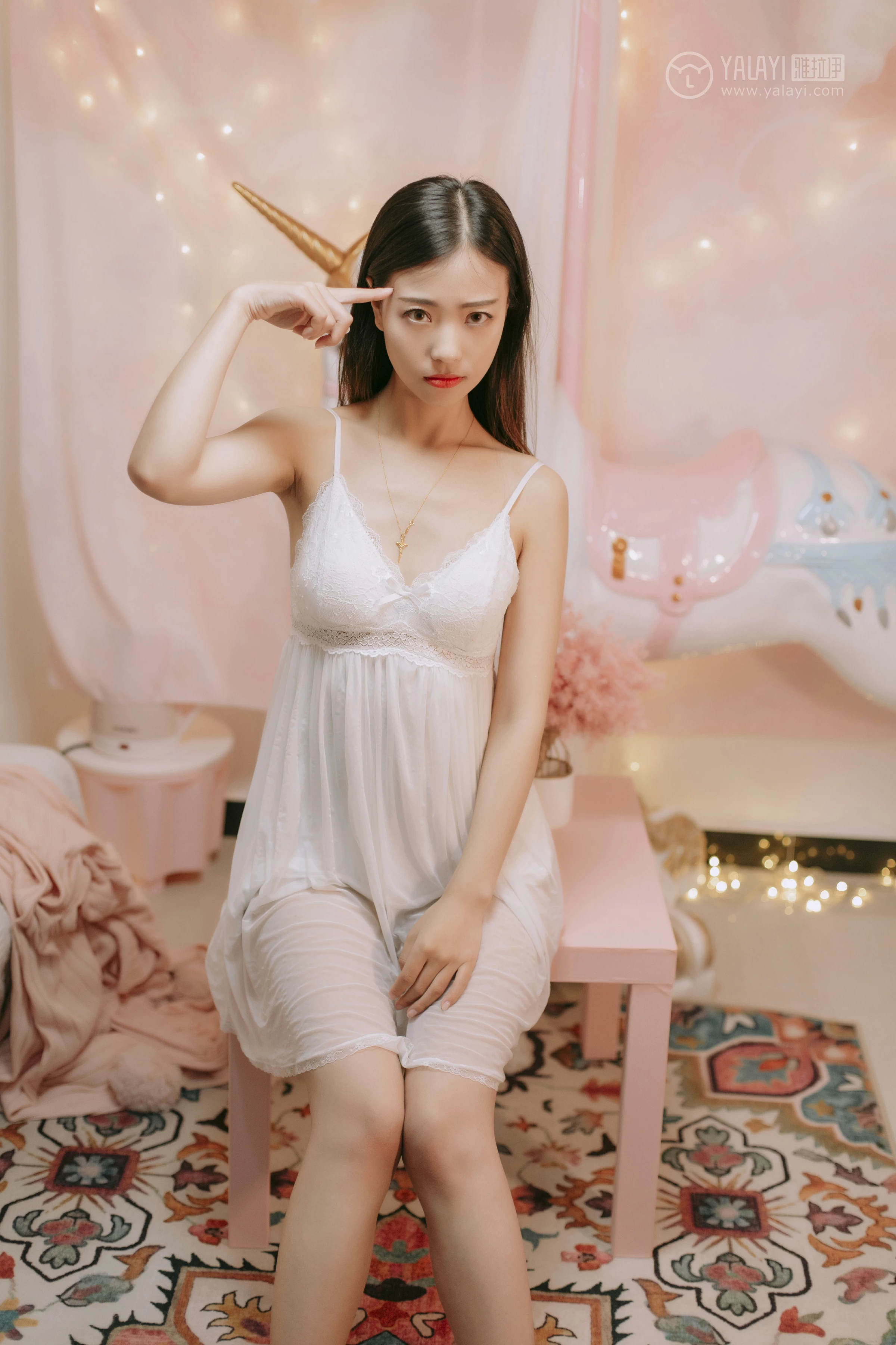 [YALAYI雅拉伊]No.334 浪漫满屋 高若童 白色吊带透视睡衣裙性感私房写真集第12张
