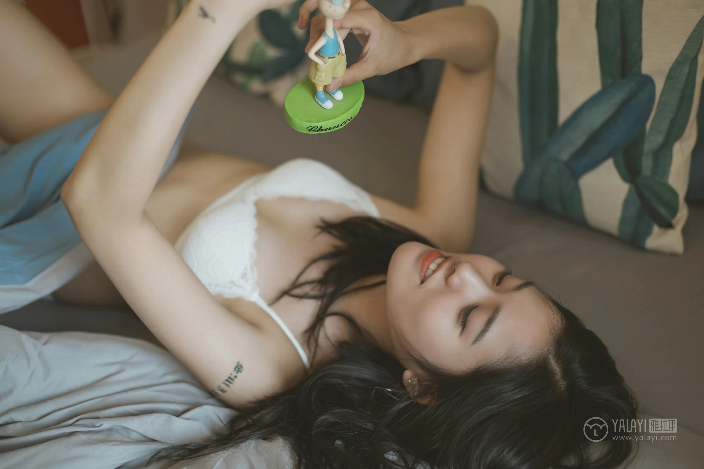 [YALAYI雅拉伊]No.344 情绪断片 荔子 白色蕾丝内衣性感私房写真集第2张