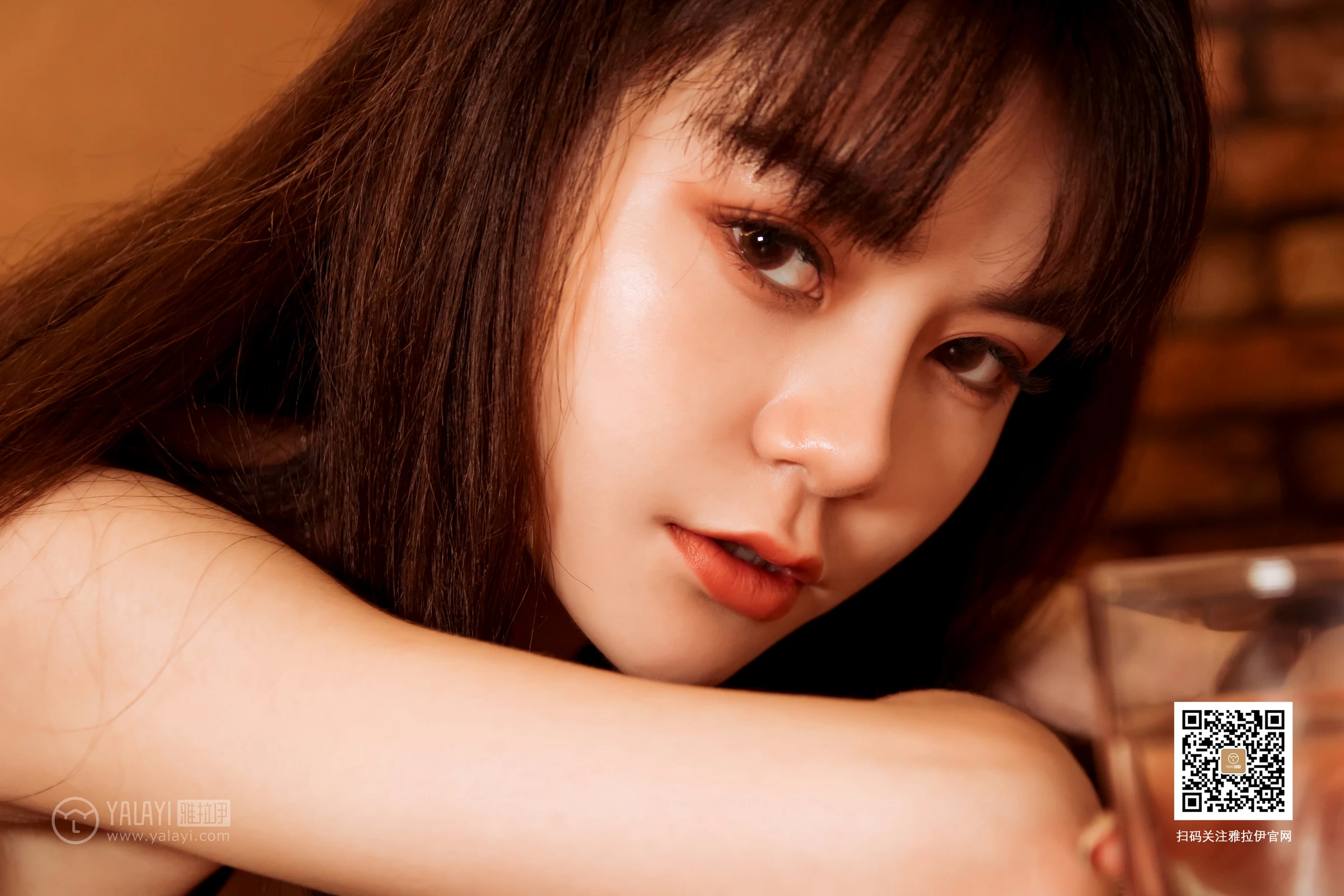 [YALAYI雅拉伊]No.362 图书馆精灵 蓉蓉 黑色蕾丝内衣性感私房写真集第7张