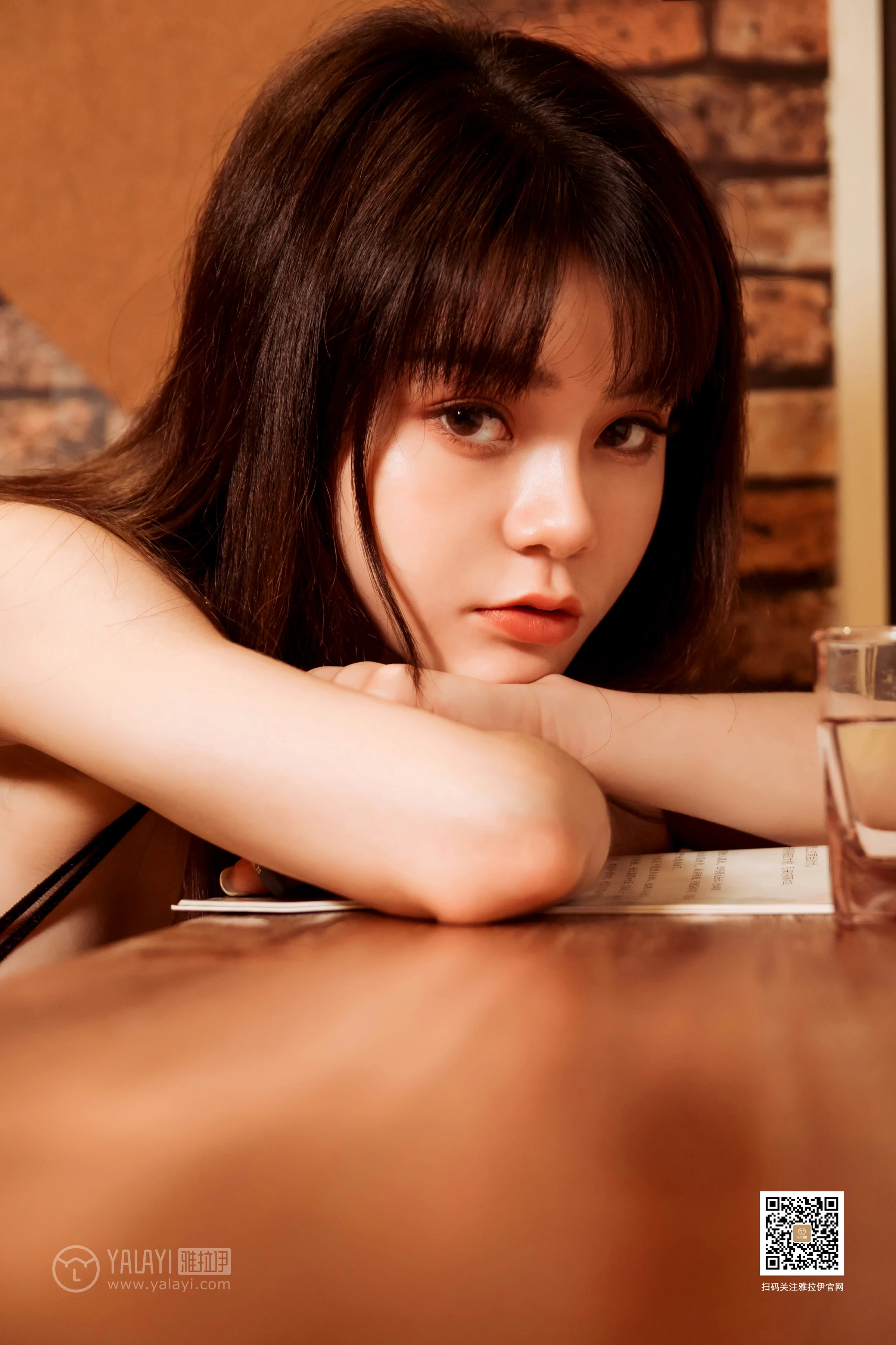 [YALAYI雅拉伊]No.362 图书馆精灵 蓉蓉 黑色蕾丝内衣性感私房写真集第8张