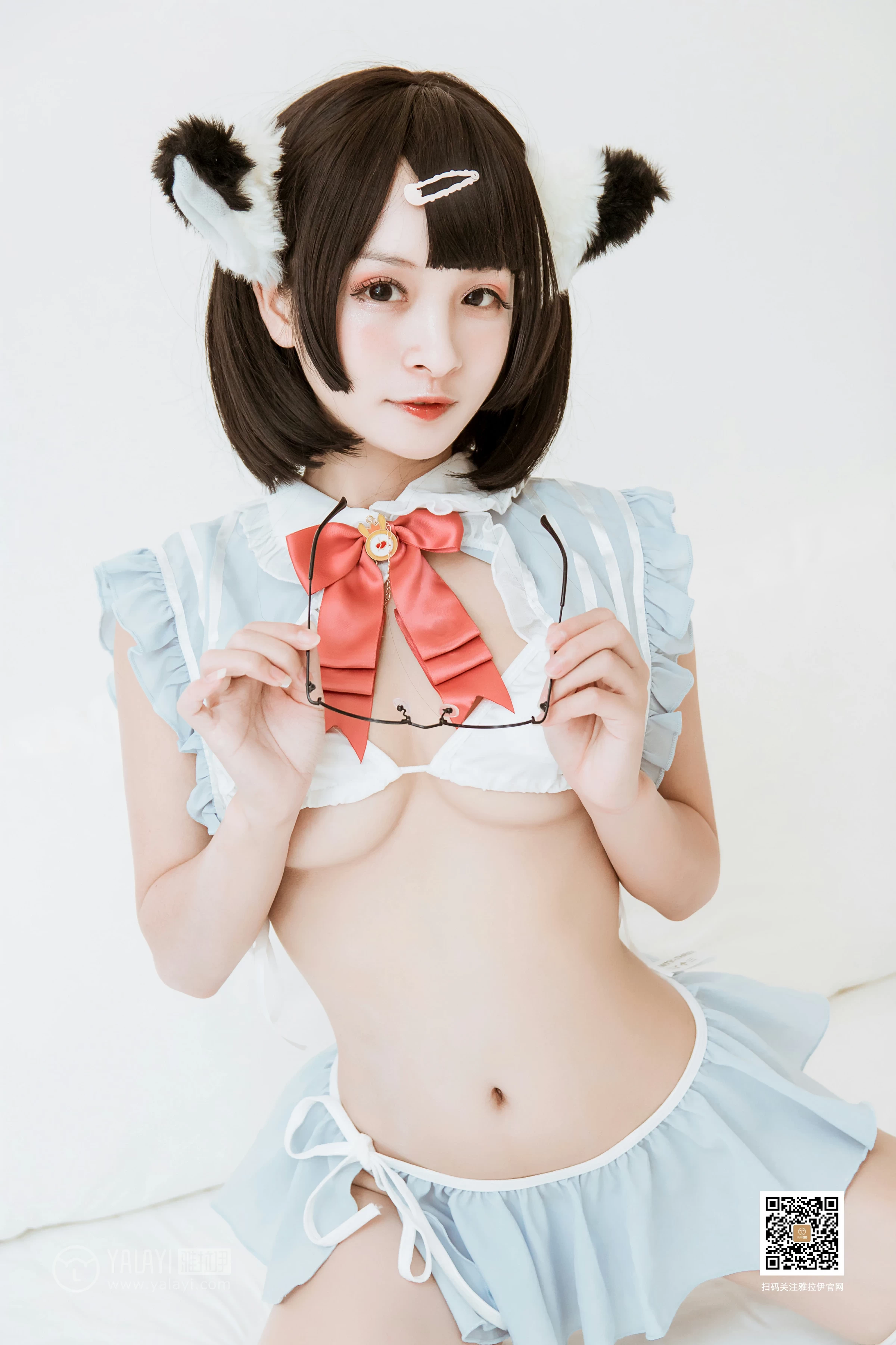 [YALAYI雅拉伊]No.384 爱丽丝 艾丽 情趣制服内衣加白色丝袜美腿性感私房写真集第14张