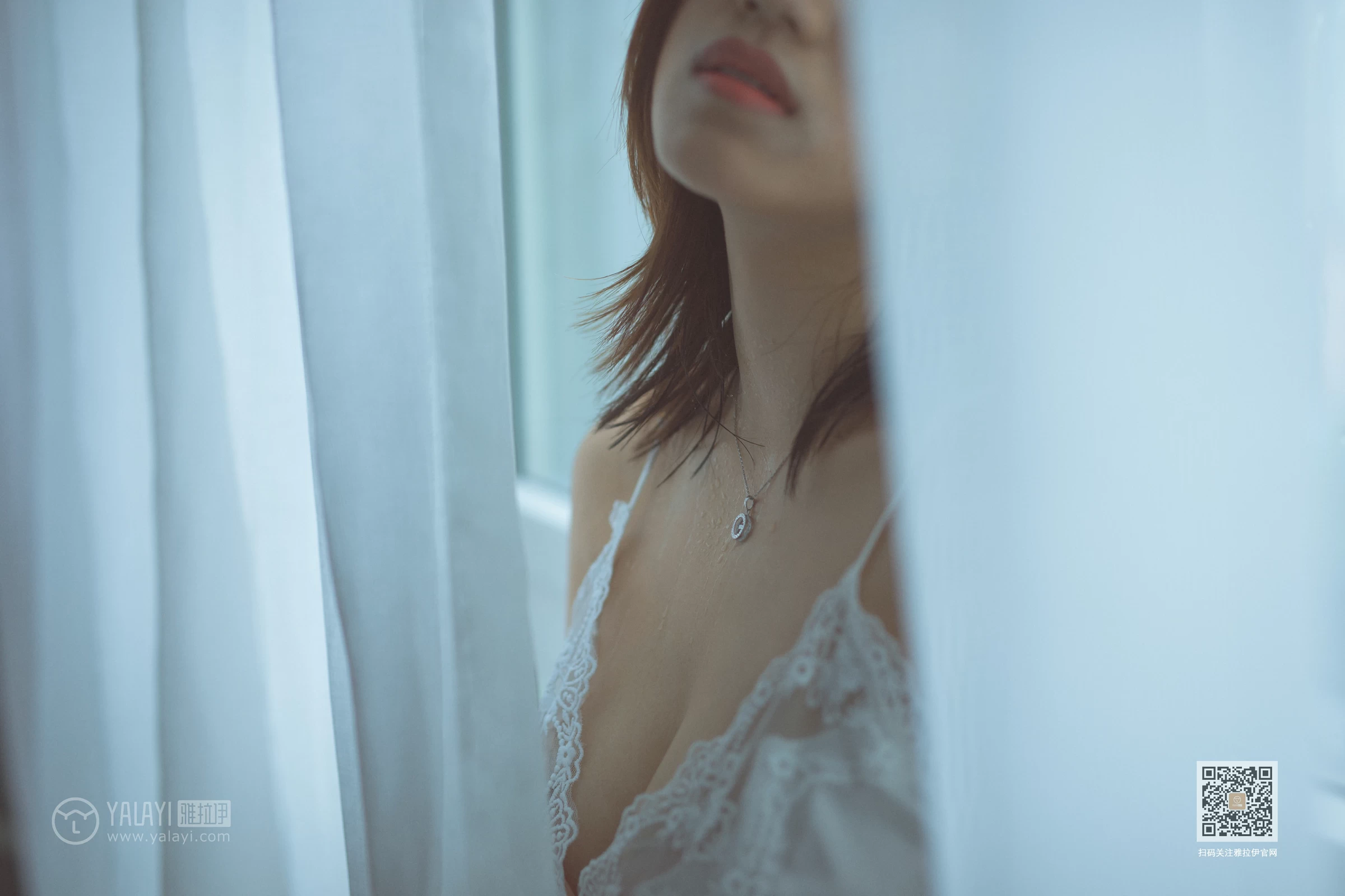 [YALAYI雅拉伊]No.397 念念又不忘 小小 白色吊带蕾丝睡衣性感私房写真集第11张
