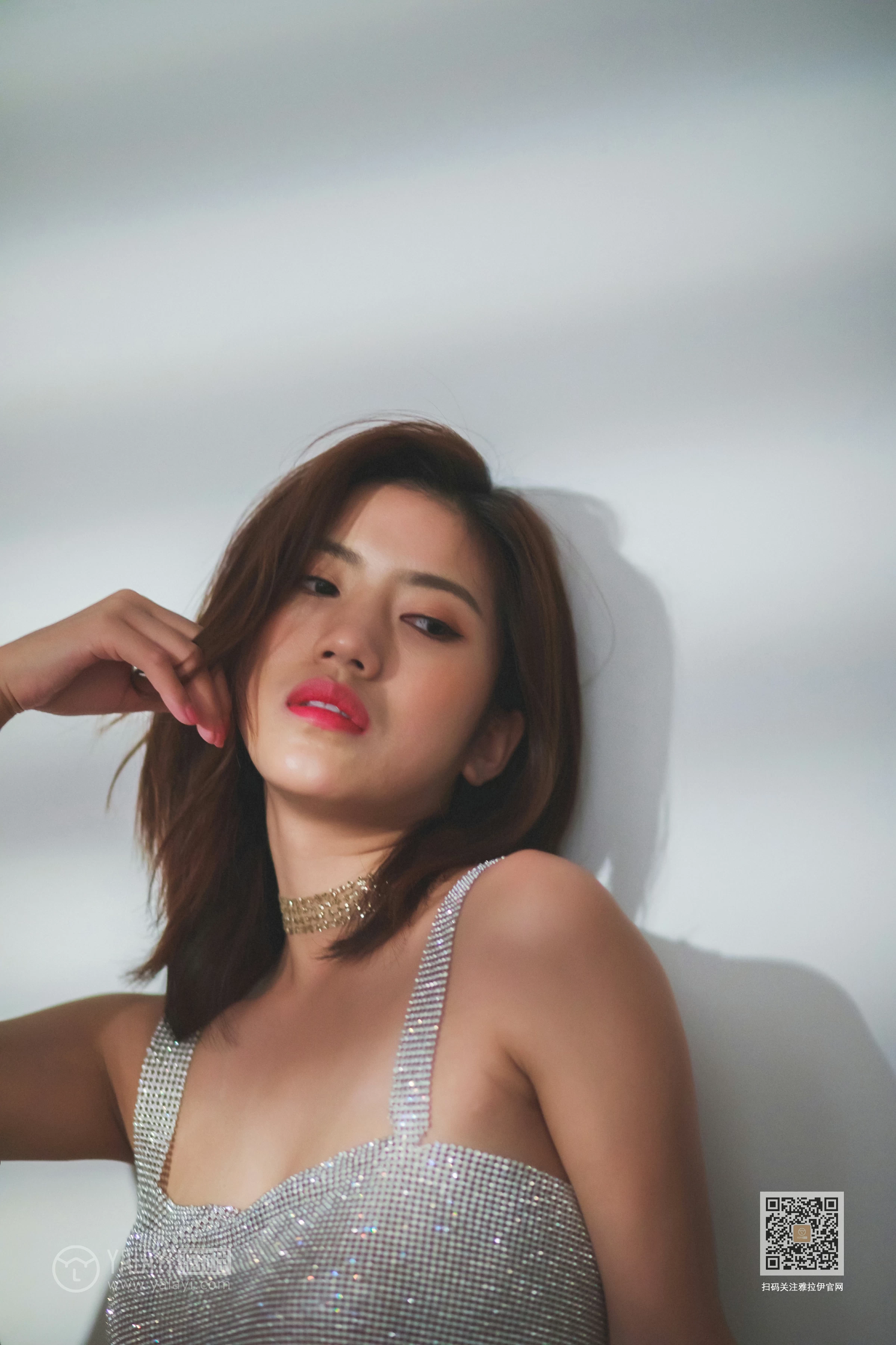 [YALAYI雅拉伊]Vol.420 金缕衣 小小 银色镂空内衣性感私房写真集第16张