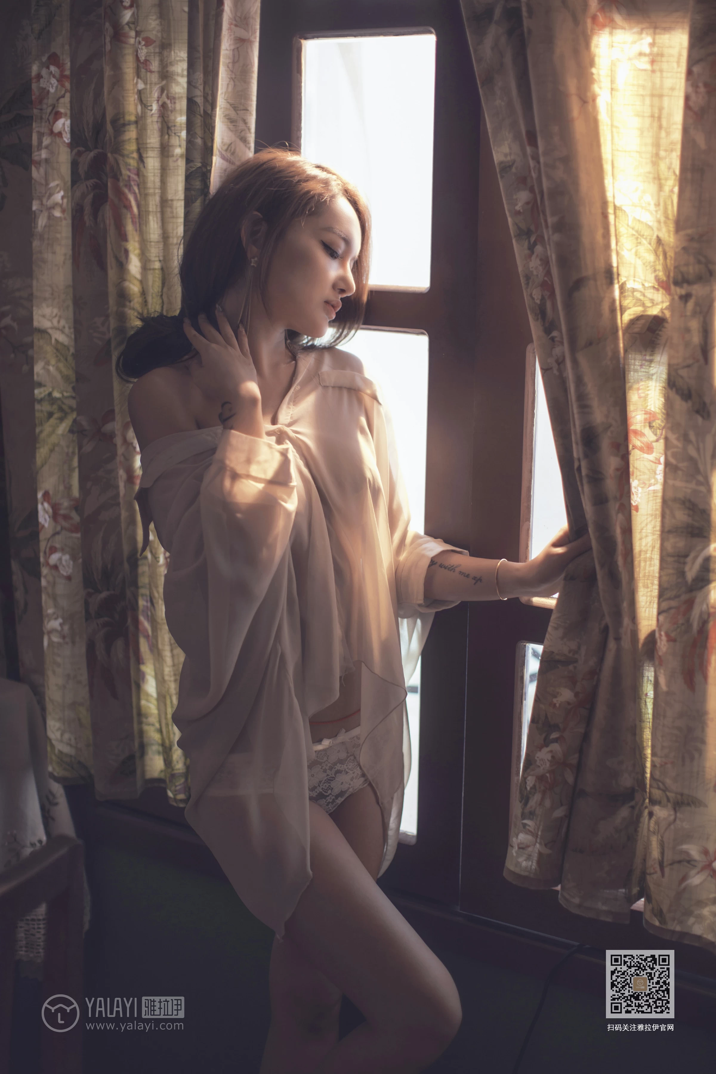 [YALAYI雅拉伊]Vol.430 意乱情迷 慧儿 白色透视衬衫居家性感私房写真集第11张