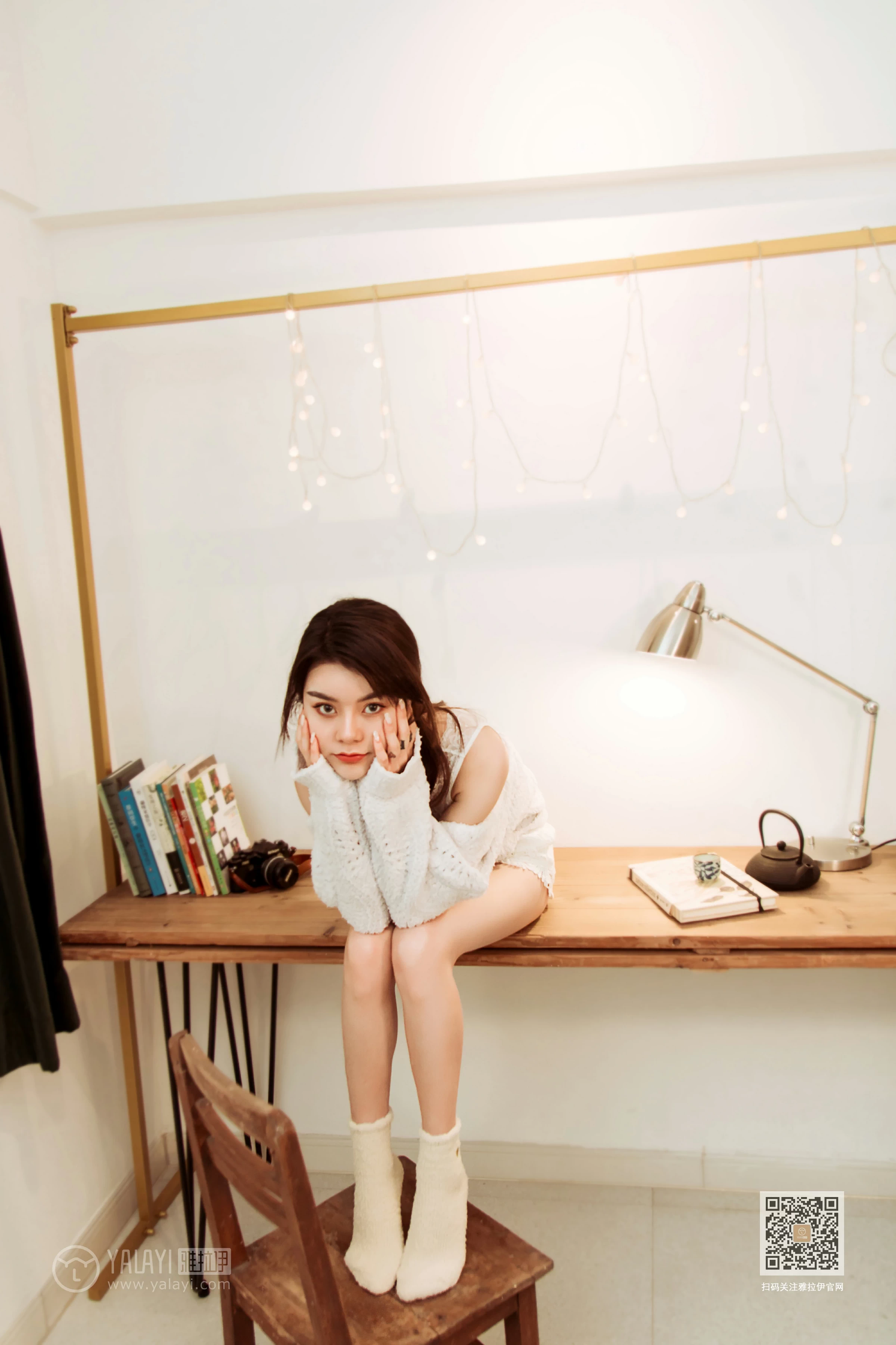 [YALAYI雅拉伊]Vol.444 东京的早餐 慧儿 白色镂空外衣加白色蕾丝内衣性感私房写真集第8张