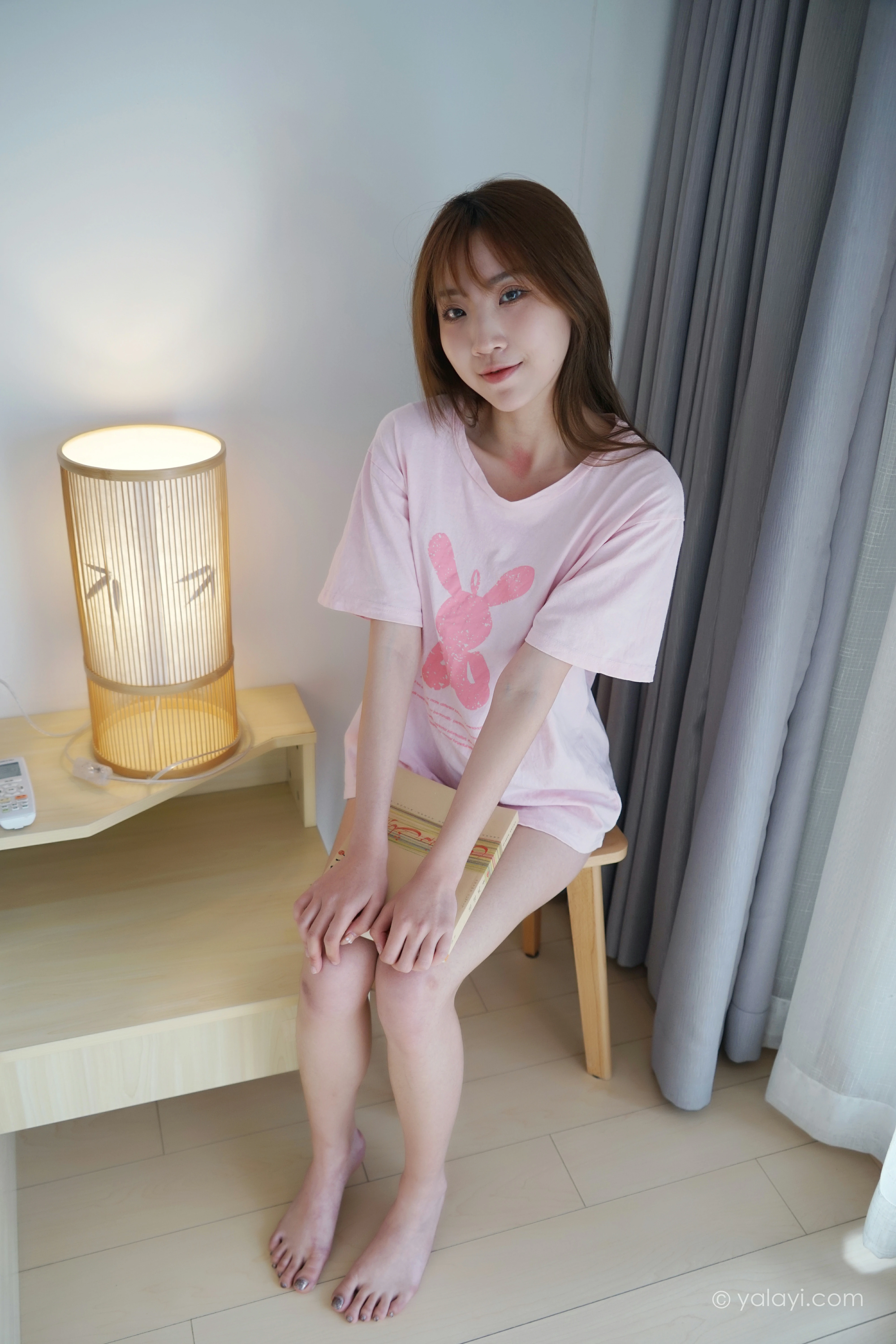 [YALAYI雅拉伊]NO.791 这边风景 小乔 粉色短袖居家性感写真集第8张