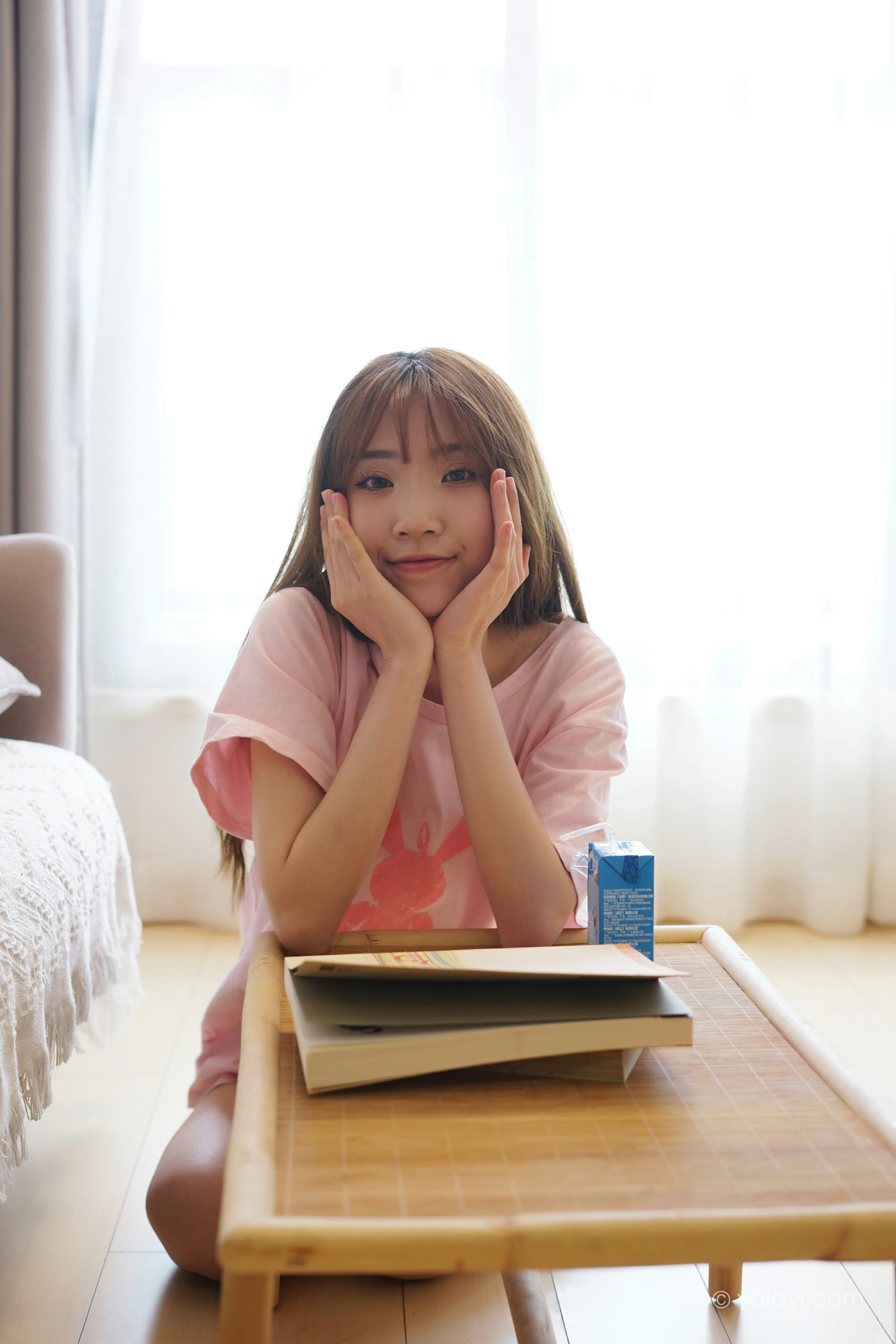 [YALAYI雅拉伊]NO.791 这边风景 小乔 粉色短袖居家性感写真集第11张