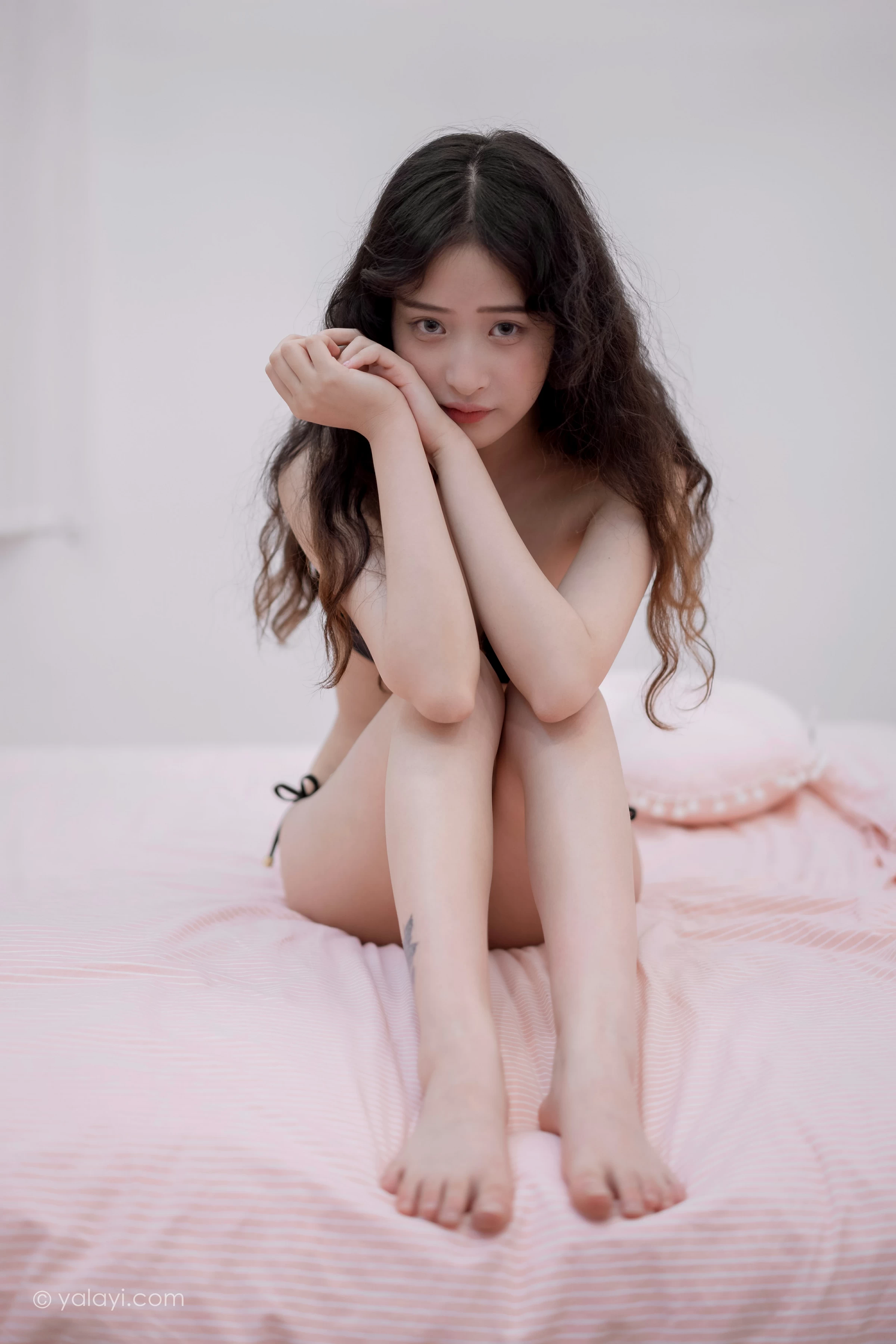 [YALAYI雅拉伊]NO.716 《对我说爱你》 西子 黑色内衣居家性感私房写真集第7张