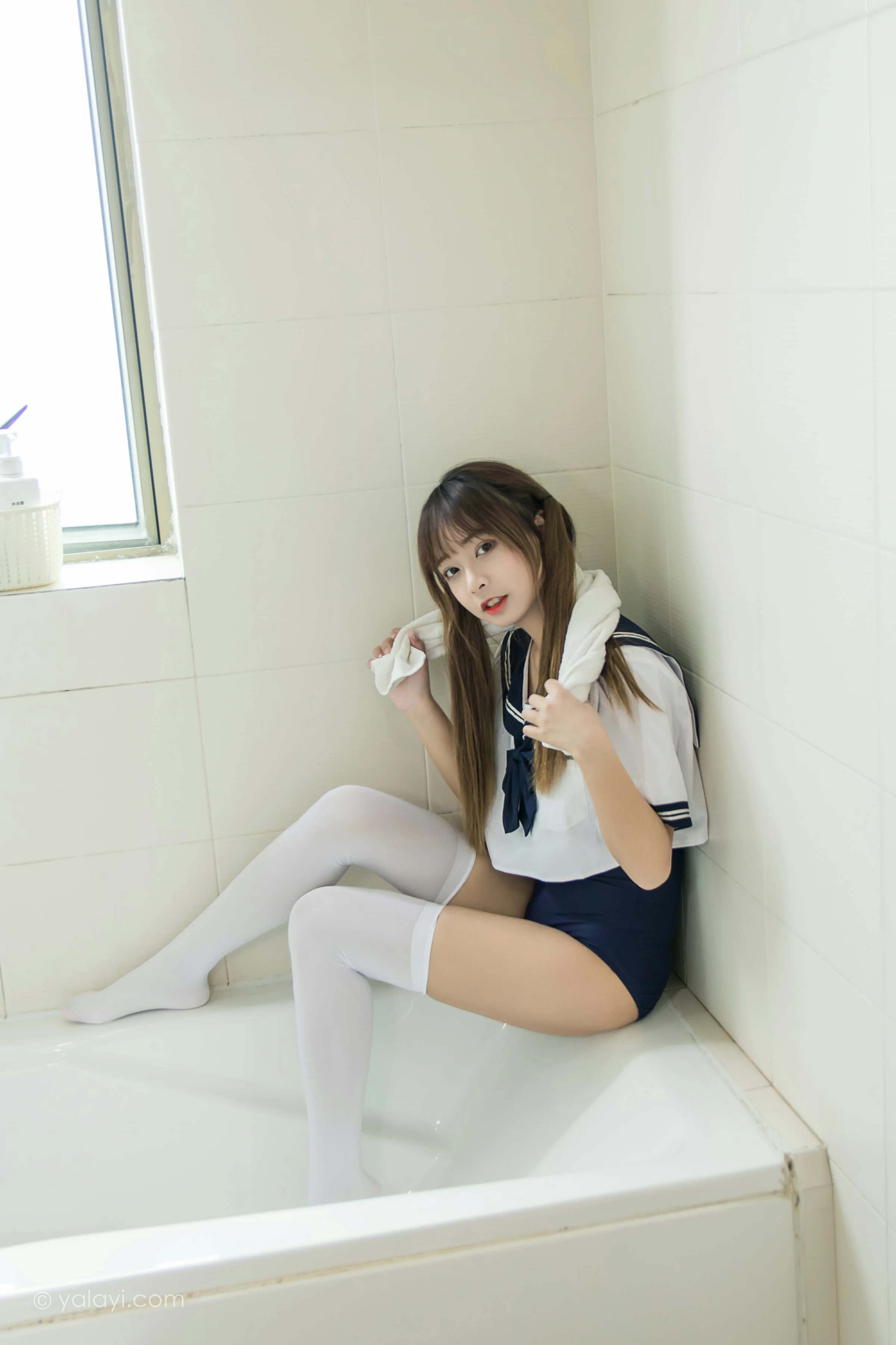 [YALAYI雅拉伊]NO.681 《少女的夏天》 阿禾 JK水手制服加蓝色紧身连体体操服性感私房写真集第7张