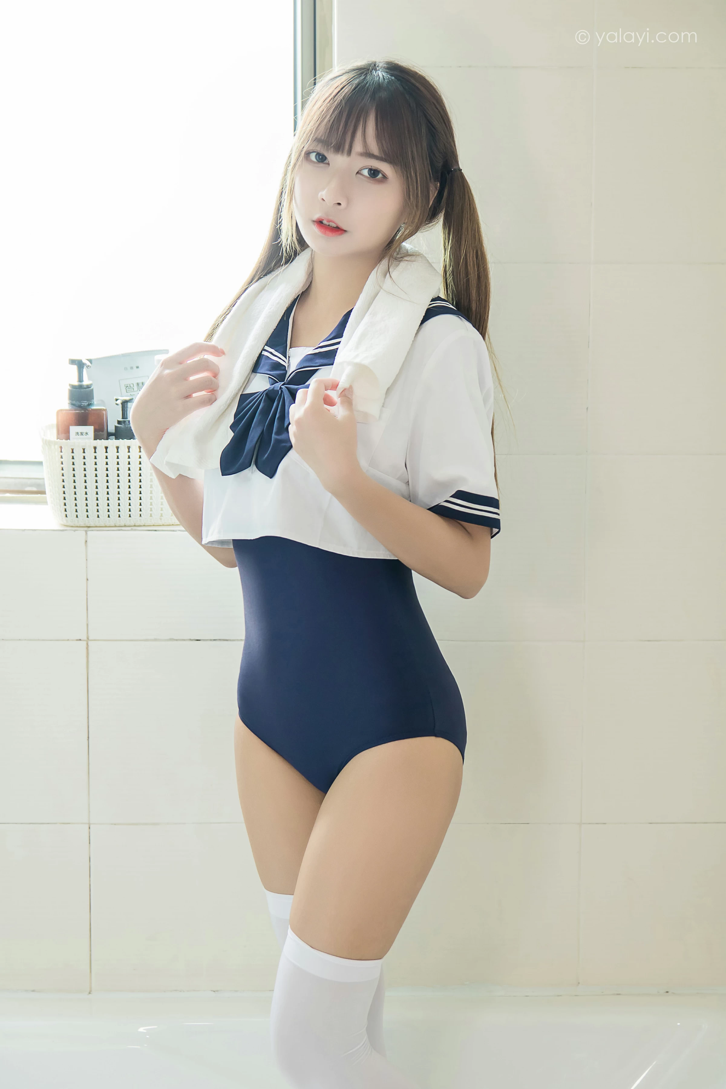 [YALAYI雅拉伊]NO.681 《少女的夏天》 阿禾 JK水手制服加蓝色紧身连体体操服性感私房写真集第18张