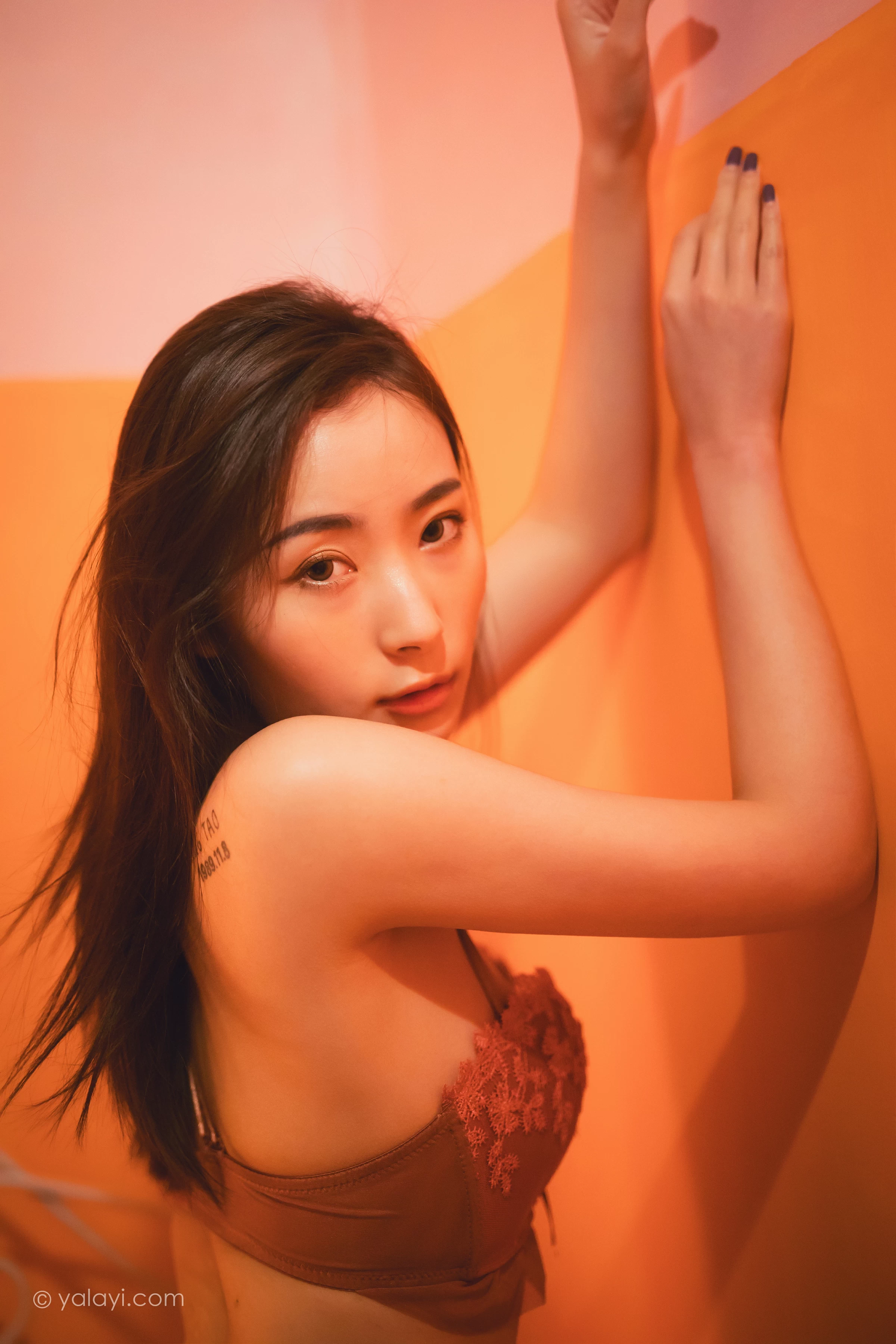 [YALAYI雅拉伊]NO.683 《暧昧》 海棠 粉色蕾丝内衣性感私房写真集第7张