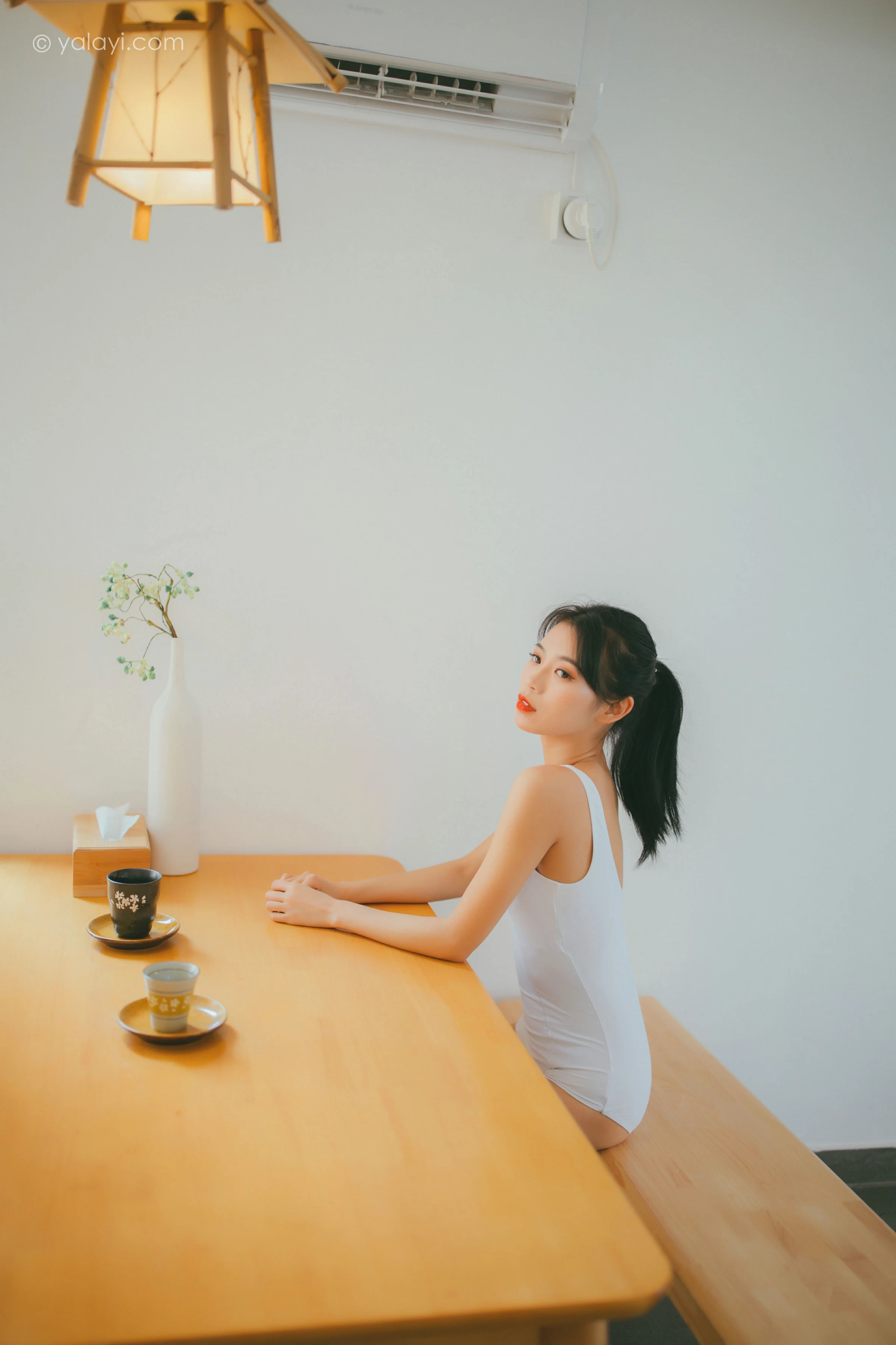 [YALAYI雅拉伊]NO.660 《消暑少女》 丽雅 白色连体体操服性感私房写真集第6张