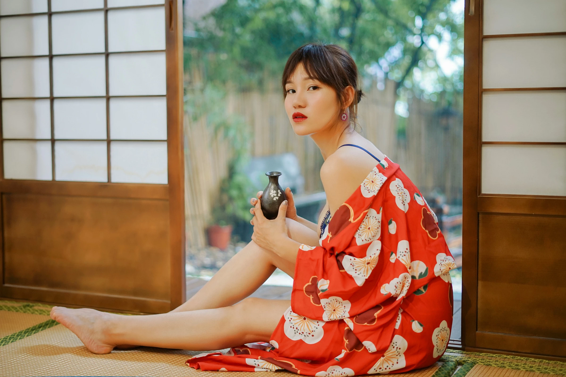 [YALAYI雅拉伊]NO.714 《自娱》 多香子 粉色和服加蓝色内衣性感私房写真集第4张