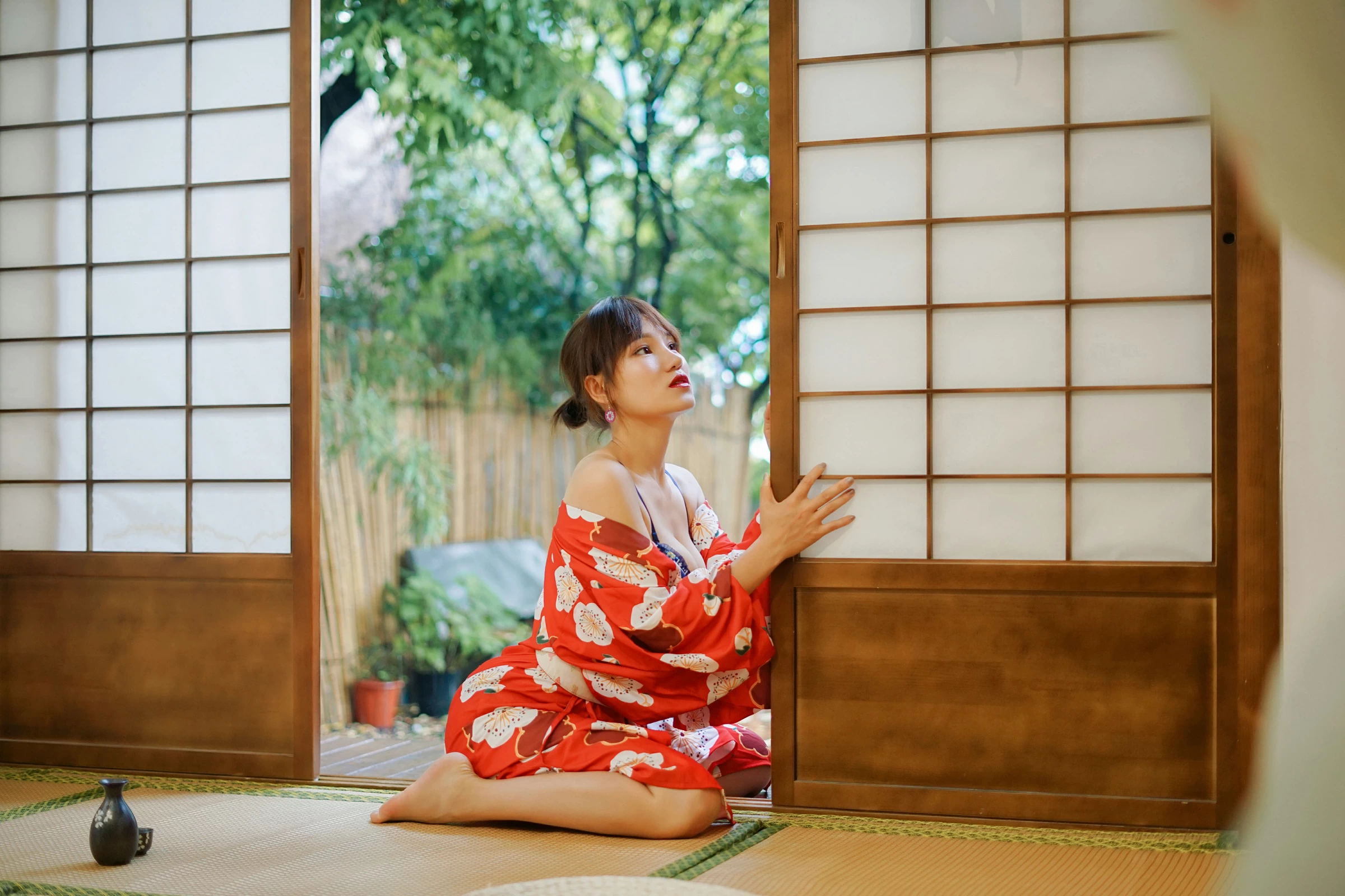 [YALAYI雅拉伊]NO.714 《自娱》 多香子 粉色和服加蓝色内衣性感私房写真集第5张