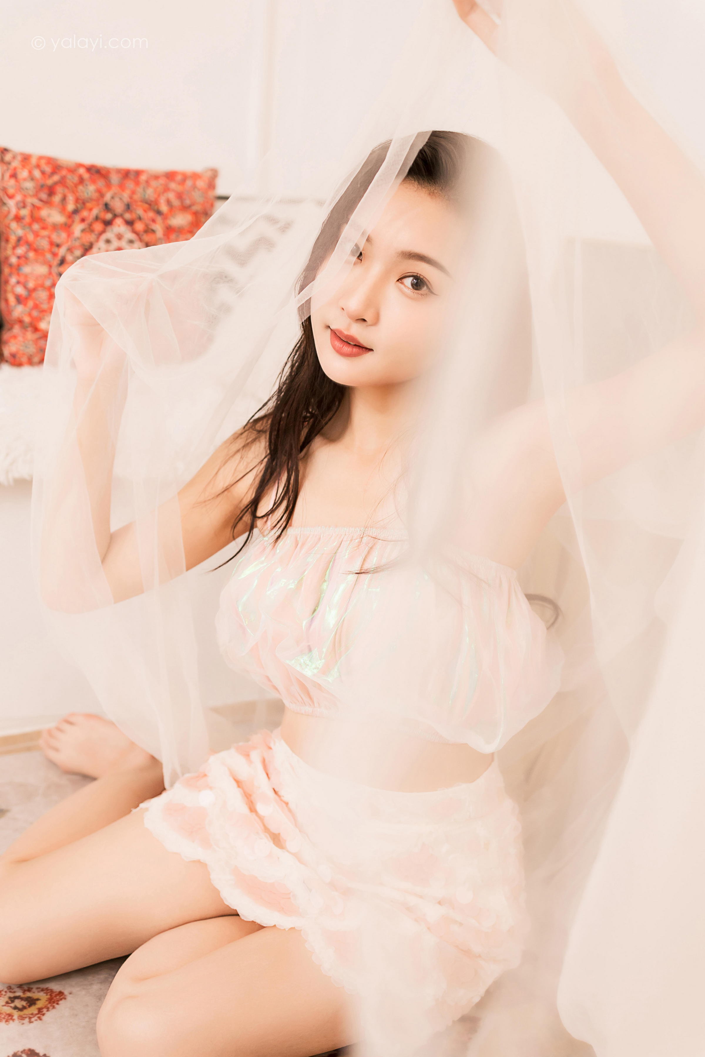 [YALAYI雅拉伊]2022.06.07 我和你 徐小云 粉色蕾丝短裙加吊带小背心性感私房写真集第13张
