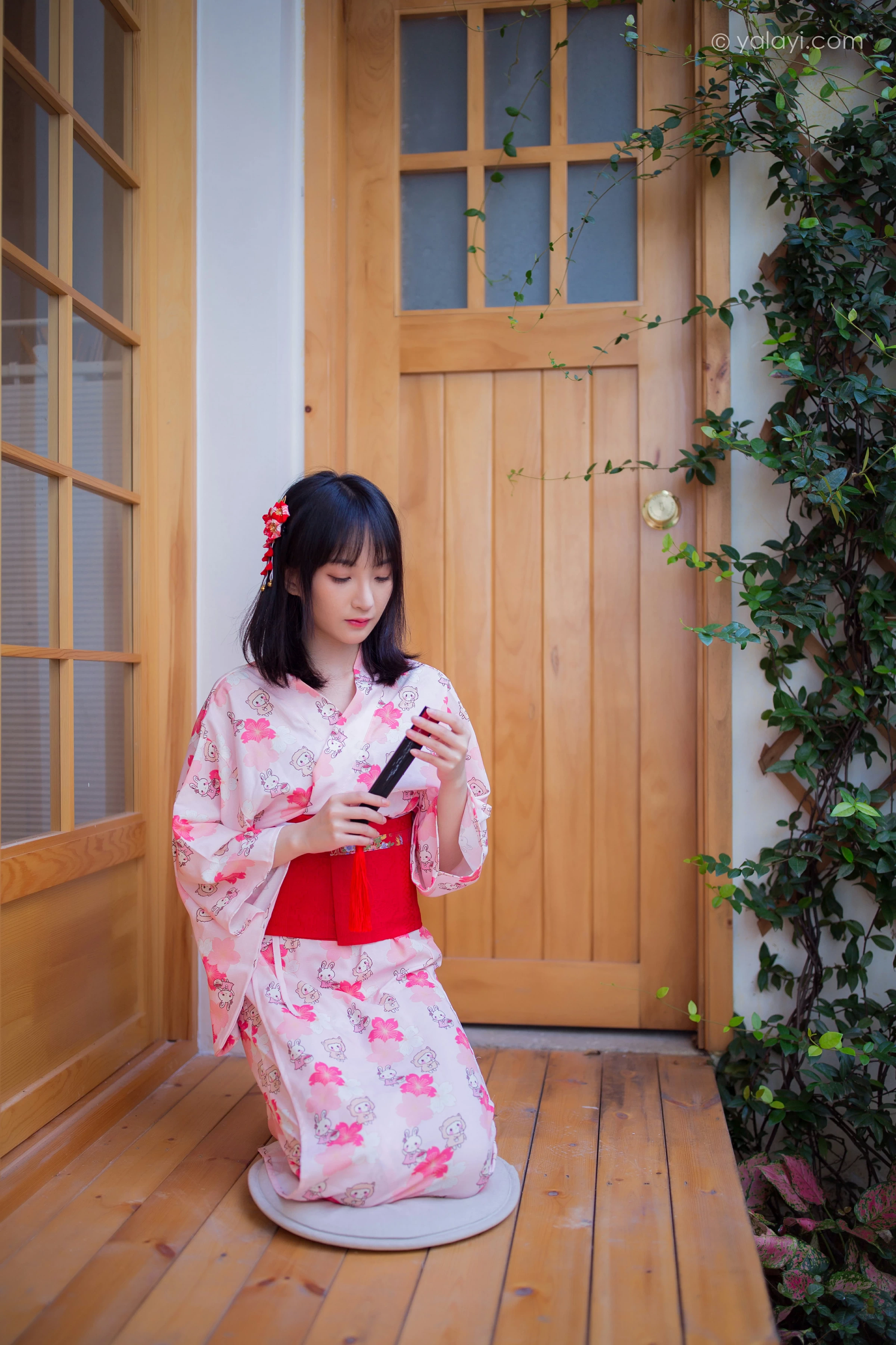 [YALAYI雅拉伊]NO.706 《樱花精灵》 落落 粉色和服性感私房写真集第4张