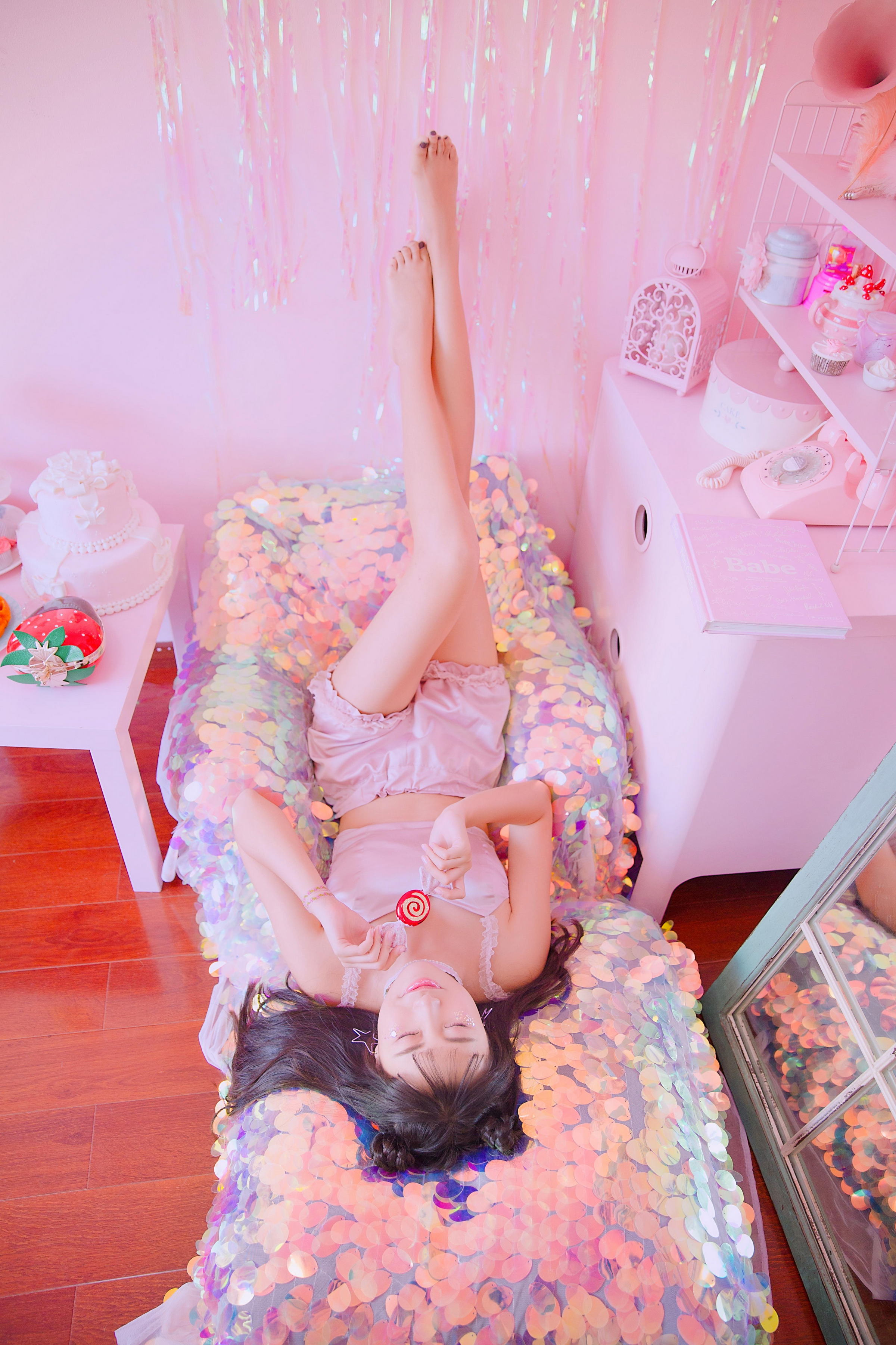 [YALAYI雅拉伊]2022.06.13 秘密花园 清纯少女 JK水手制服与粉色吊带内衣加短裤私房写真集第10张