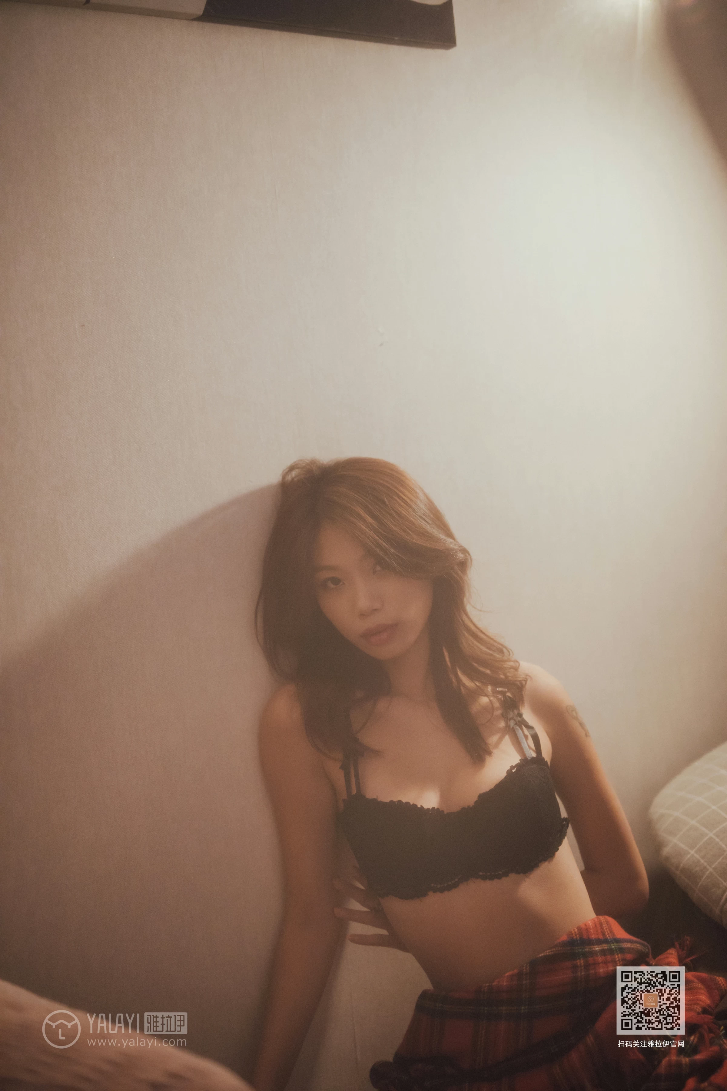 [YALAYI雅拉伊]Vol.548 梦境里的情人 静初 黑色蕾丝内衣性感私房写真集第16张