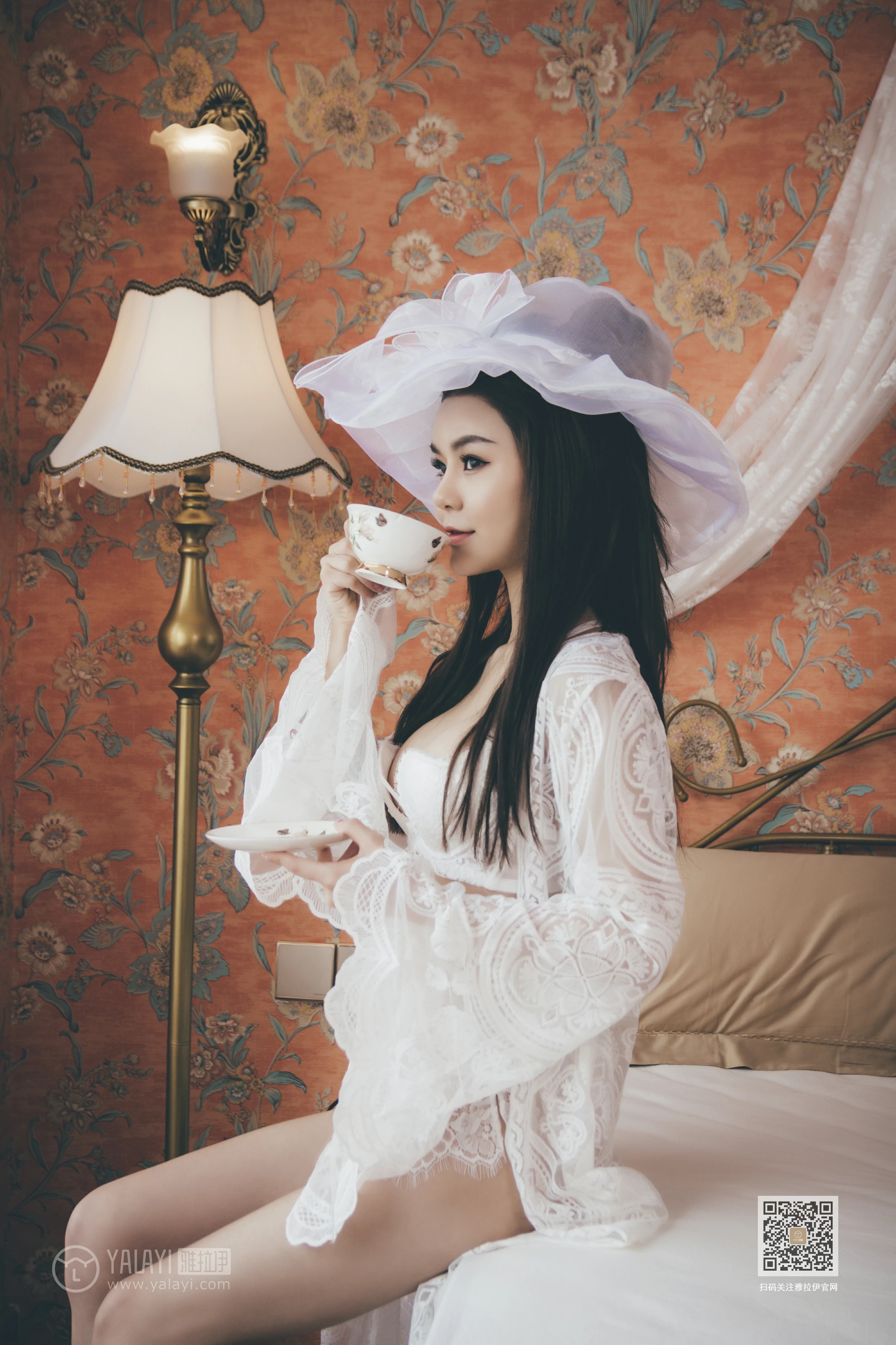 [YALAYI雅拉伊]Vol.594 第一次拍写真 蓉蓉 白色镂空睡衣加白色蕾丝内衣性感私房写真集第2张