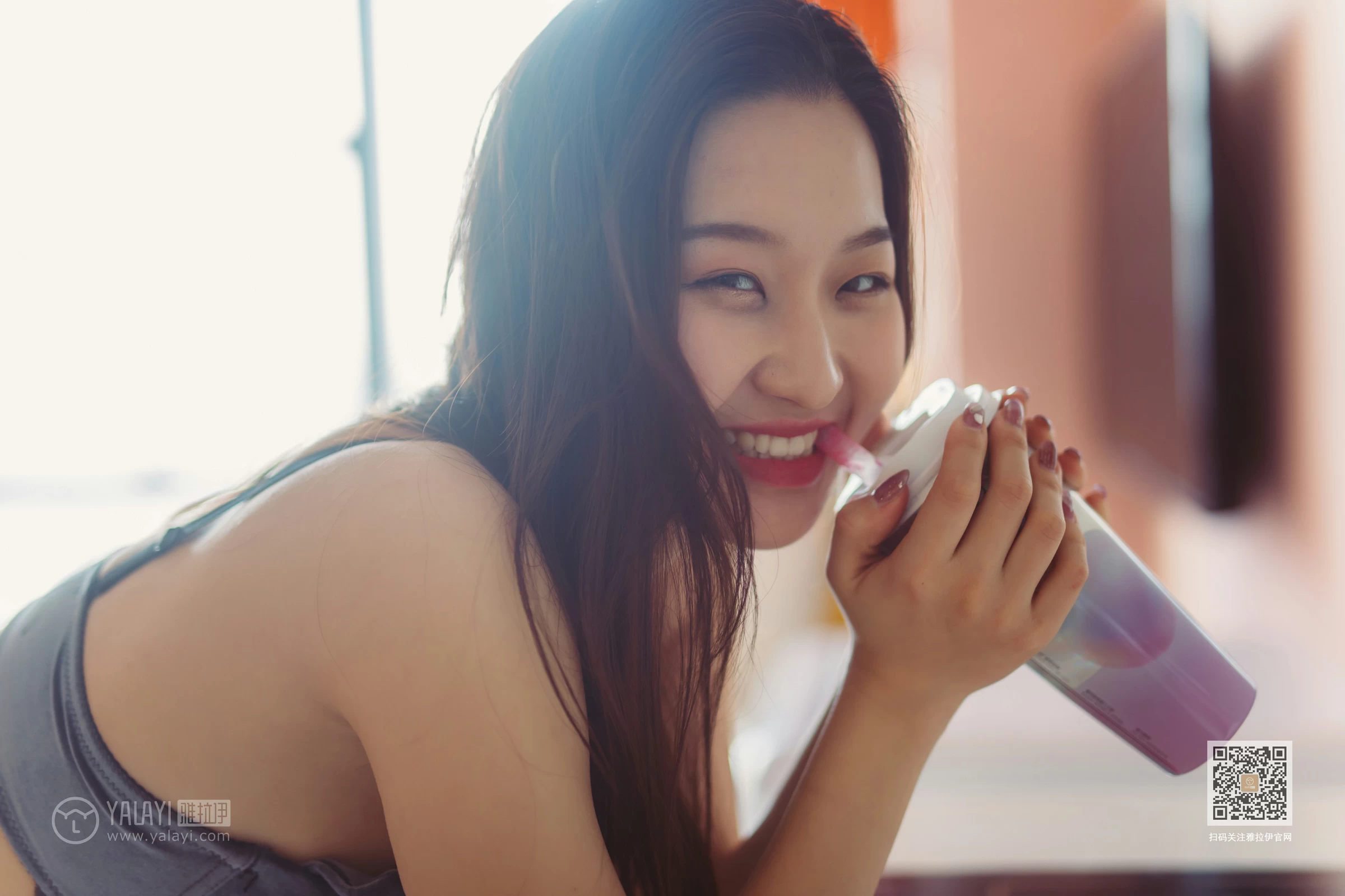 [YALAYI雅拉伊]NO.603 《新晋女友》明月 蓝色蕾丝内衣居家性感私房写真集第14张