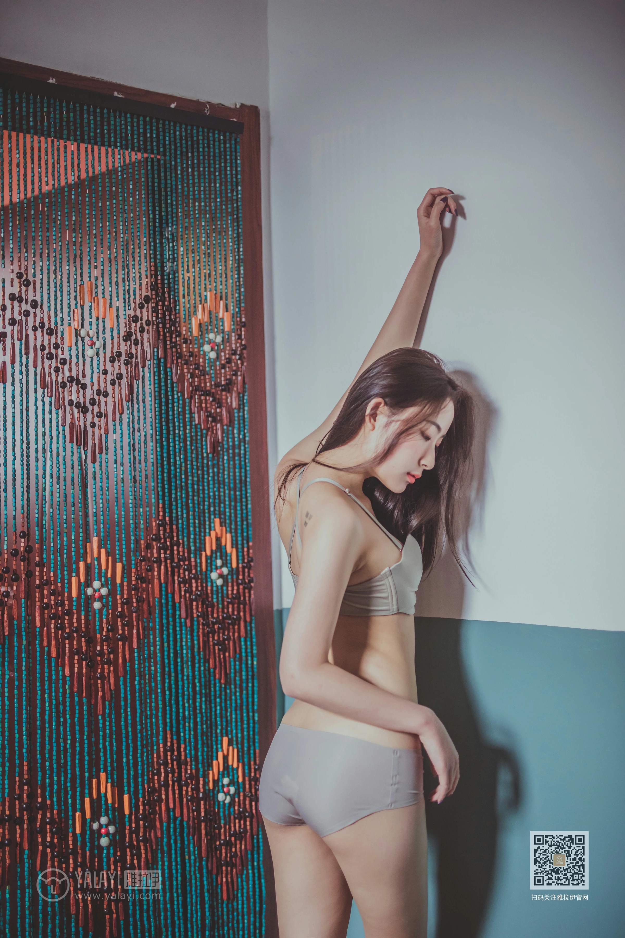 [YALAYI雅拉伊]NO.626 《满眼是你》 海棠 米色性感内衣居家私房写真集第14张