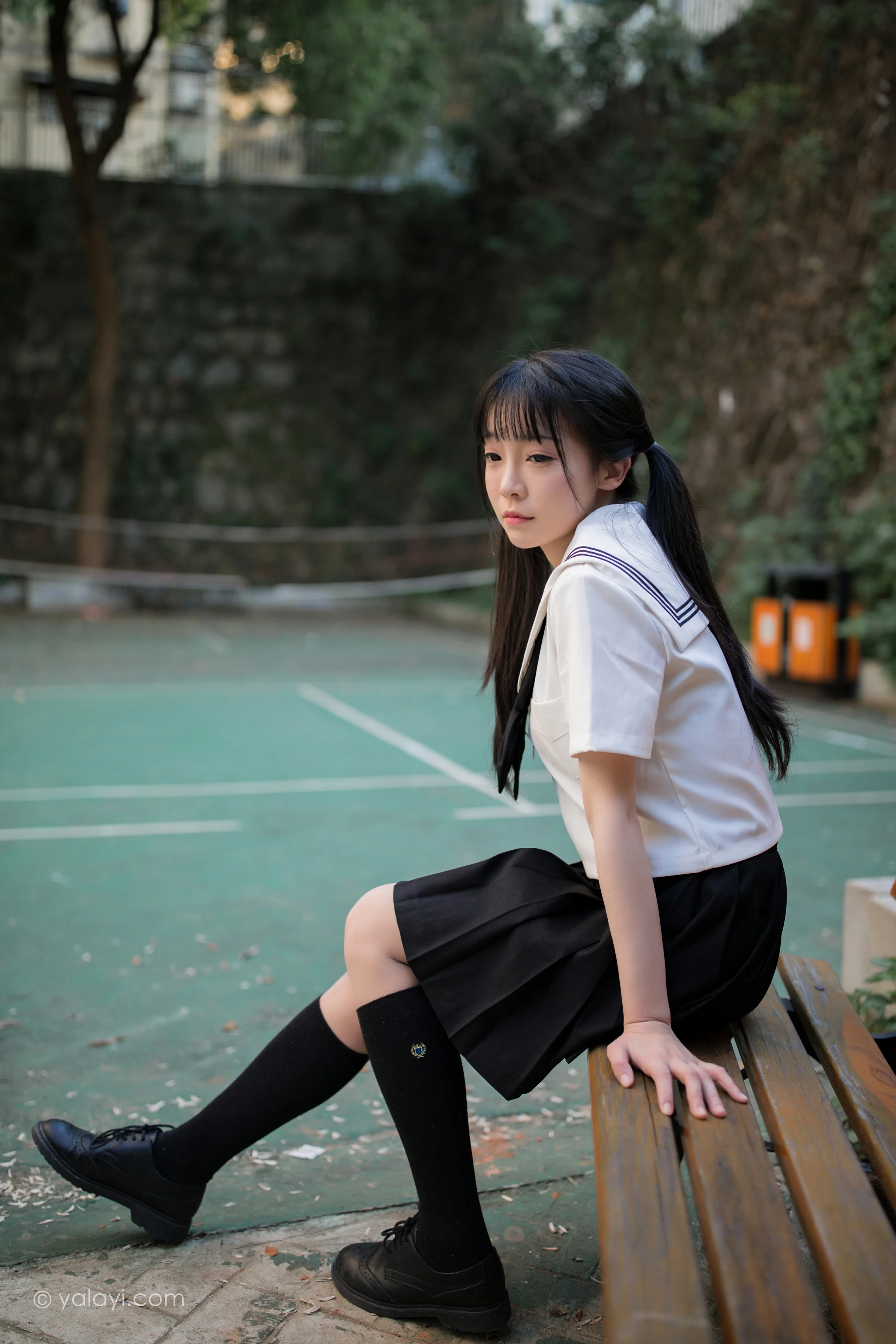 [YALAYI雅拉伊]NO.671 《放学一起走》 妙妙 JK水手制服与短裙加黑丝美腿写真第7张
