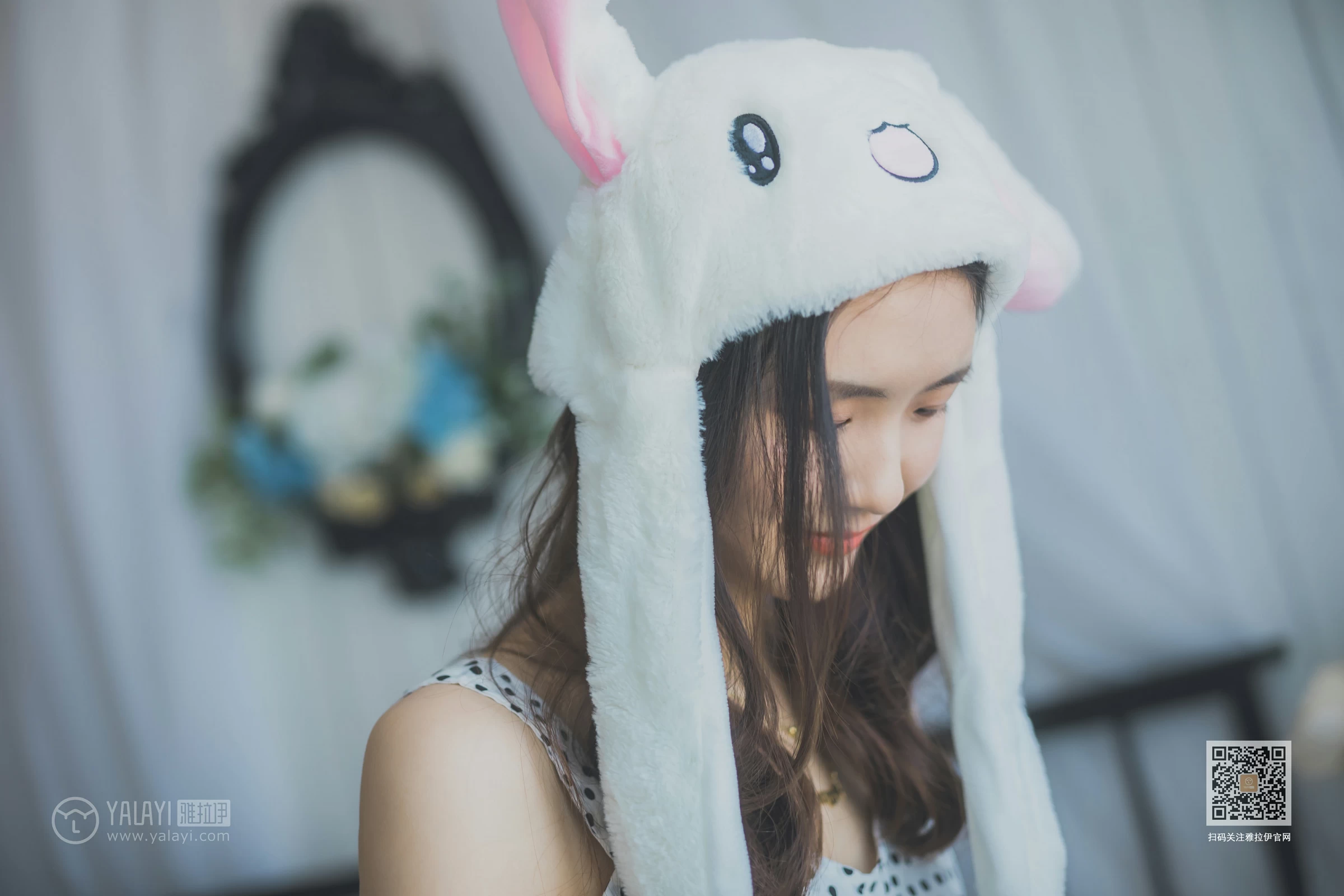 [YALAYI雅拉伊]NO.632 《淘气女友》 尹梦 白色小背心加斑点短裙清纯可爱私房写真集第10张