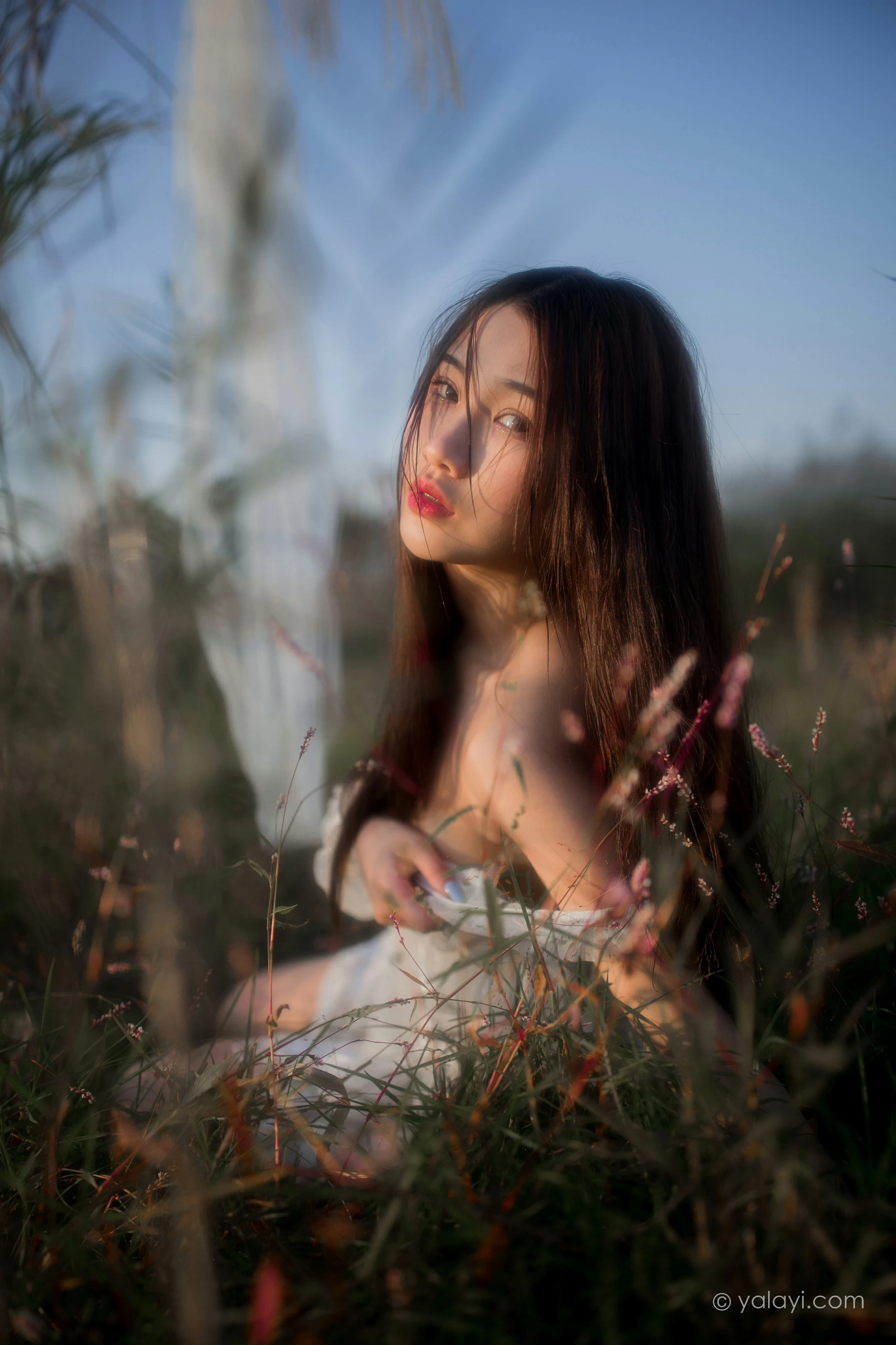 [YALAYI雅拉伊]NO.732 《寻》 籹籹仔 白色透视情趣婚纱性感私房写真集第9张