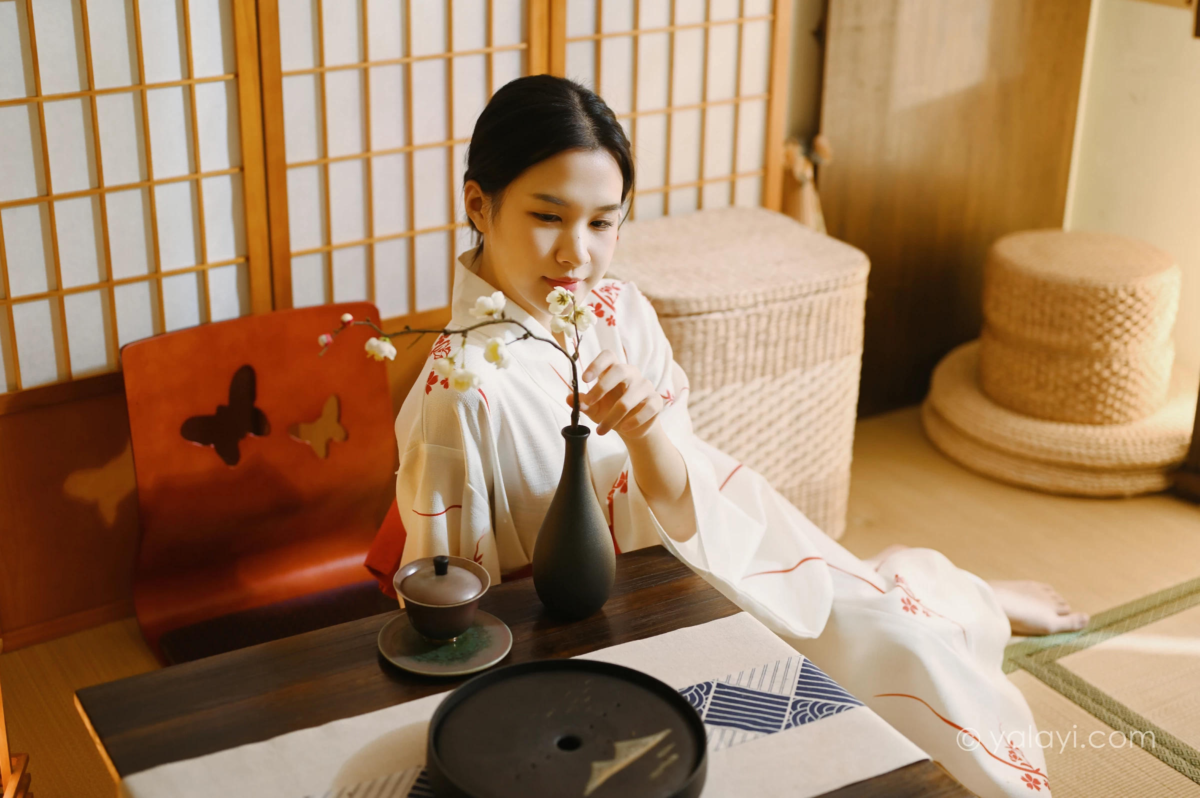[YALAYI雅拉伊]NO.734 《和敬清寂》 方岚 白色和服性感私房写真集第8张
