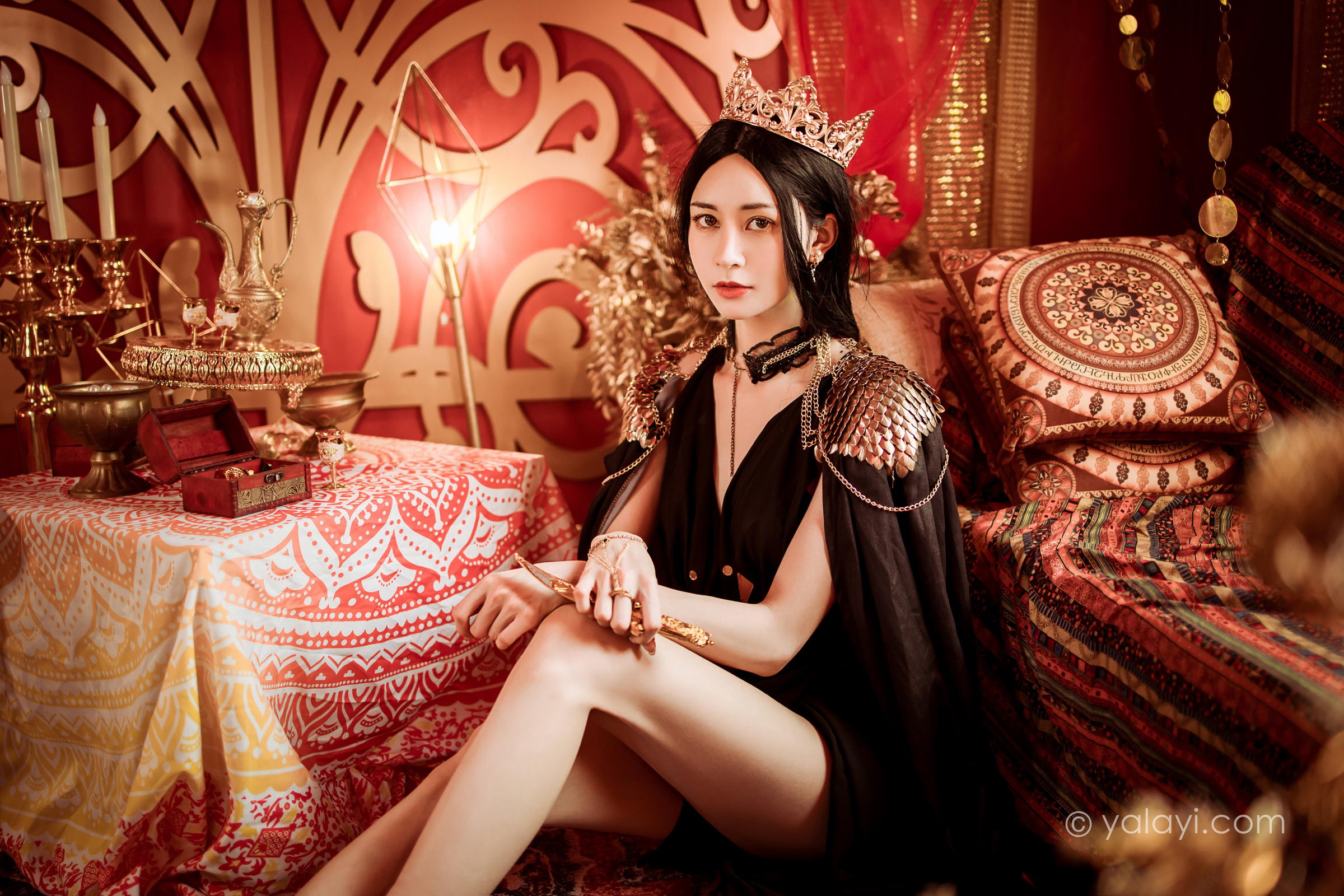 [YALAYI雅拉伊]2022.07.29 鬼刀公主 陈若冰 黑色披肩加黑色深V情趣礼服裙性感私房写真集第13张