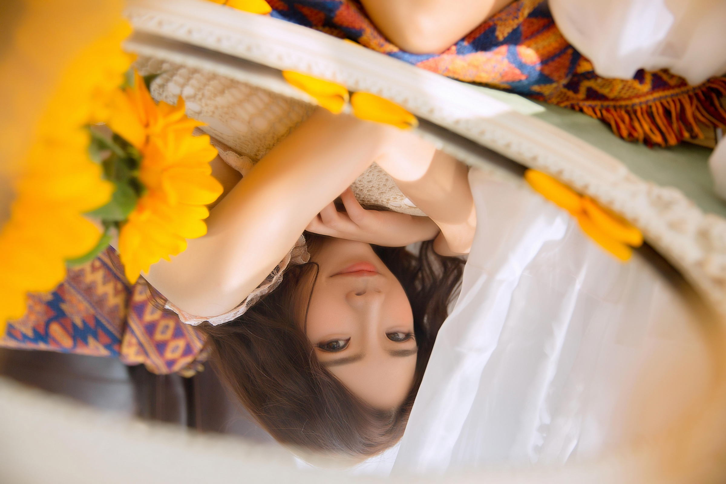 [YALAYI雅拉伊]2022.06.18 风仪玉立 丰满少妇 粉色透视睡衣与白色吊带连衣裙性感写真集第3张