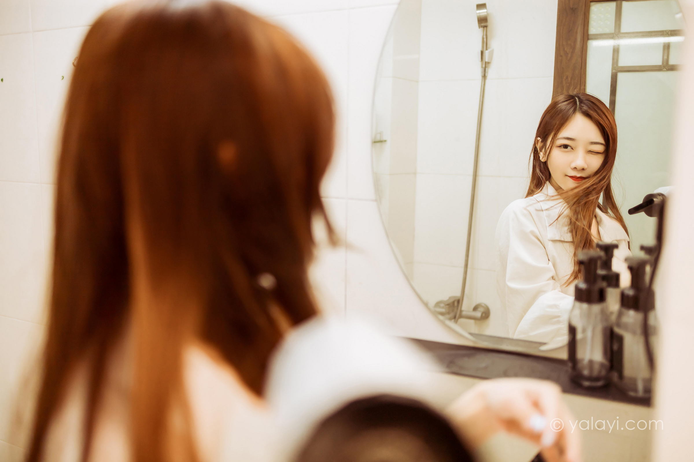 [YALAYI雅拉伊]2022.04.15 珍惜每一天 夜夜 白色男友式衬衫居家性感私房写真集第14张