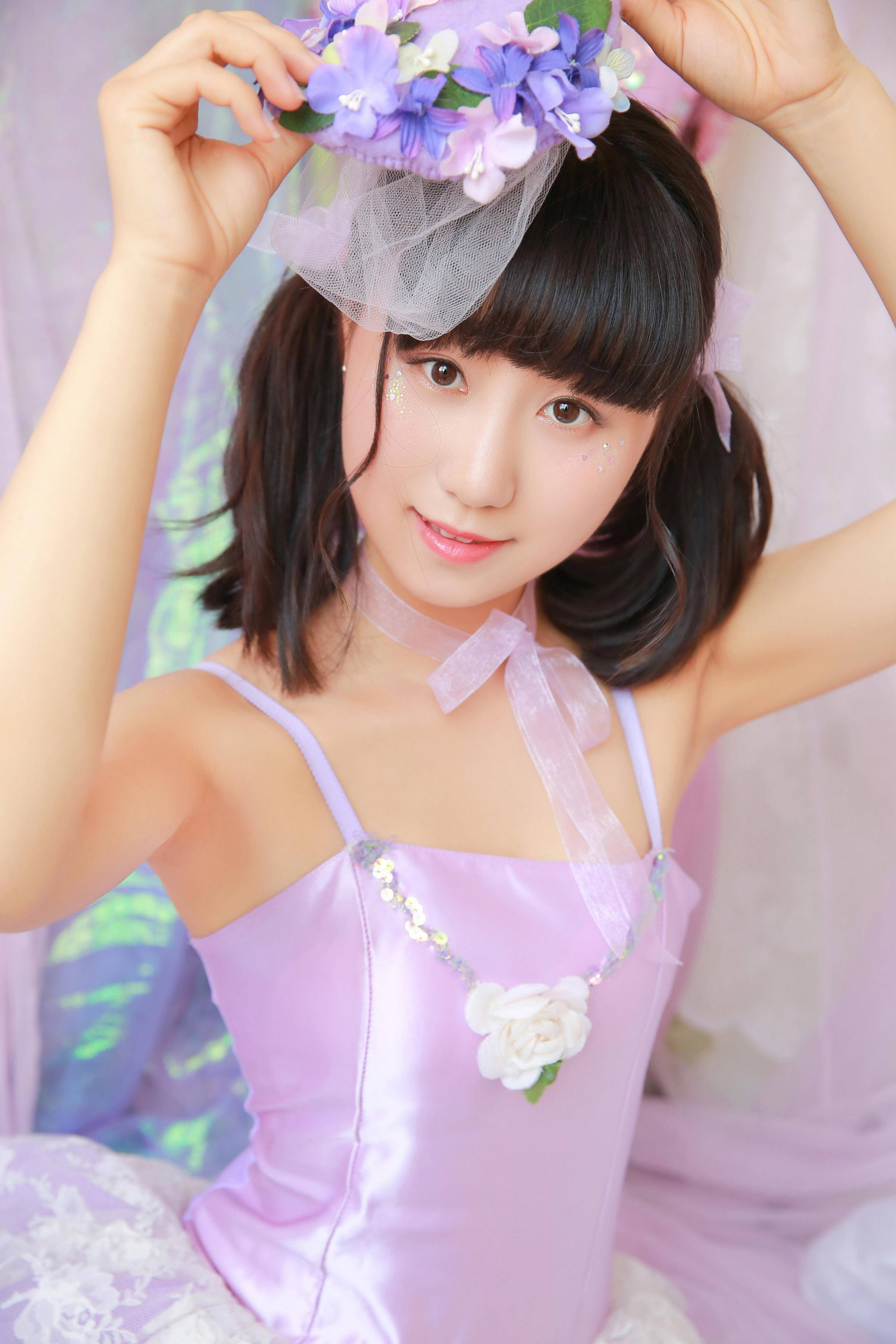 [YALAYI雅拉伊]2022.06.28 青春时光 阳光少女 白色短裤加小背心与粉色吊带蕾丝舞蹈裙清纯写真集第5张