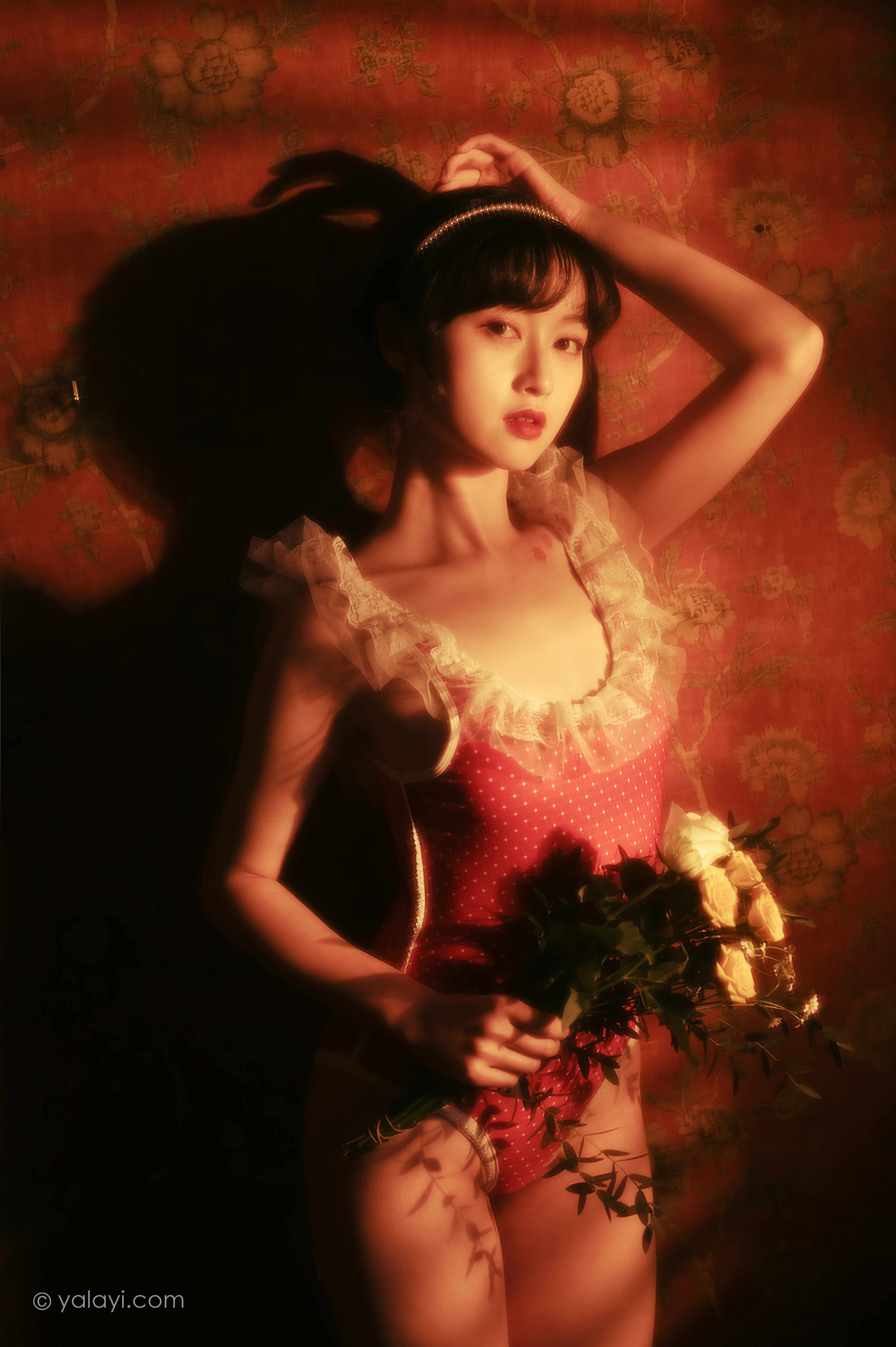 [YALAYI雅拉伊]NO.787 红颜旧梦 京京 红色紧身连体内衣性感私房写真集第9张