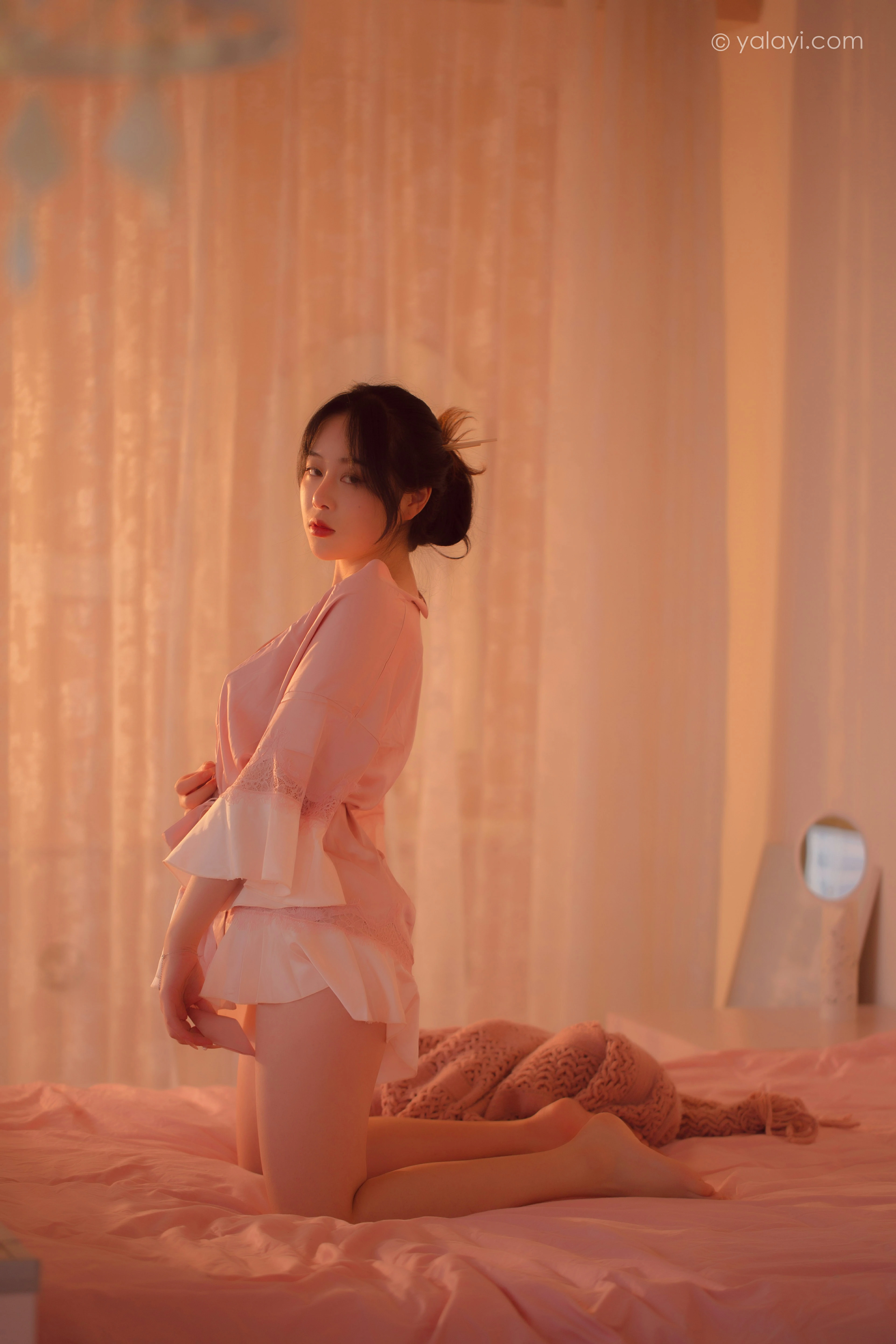 [YALAYI雅拉伊]NO.762 寂静中开放 璎珞 粉色蕾丝睡衣性感私房写真集第13张
