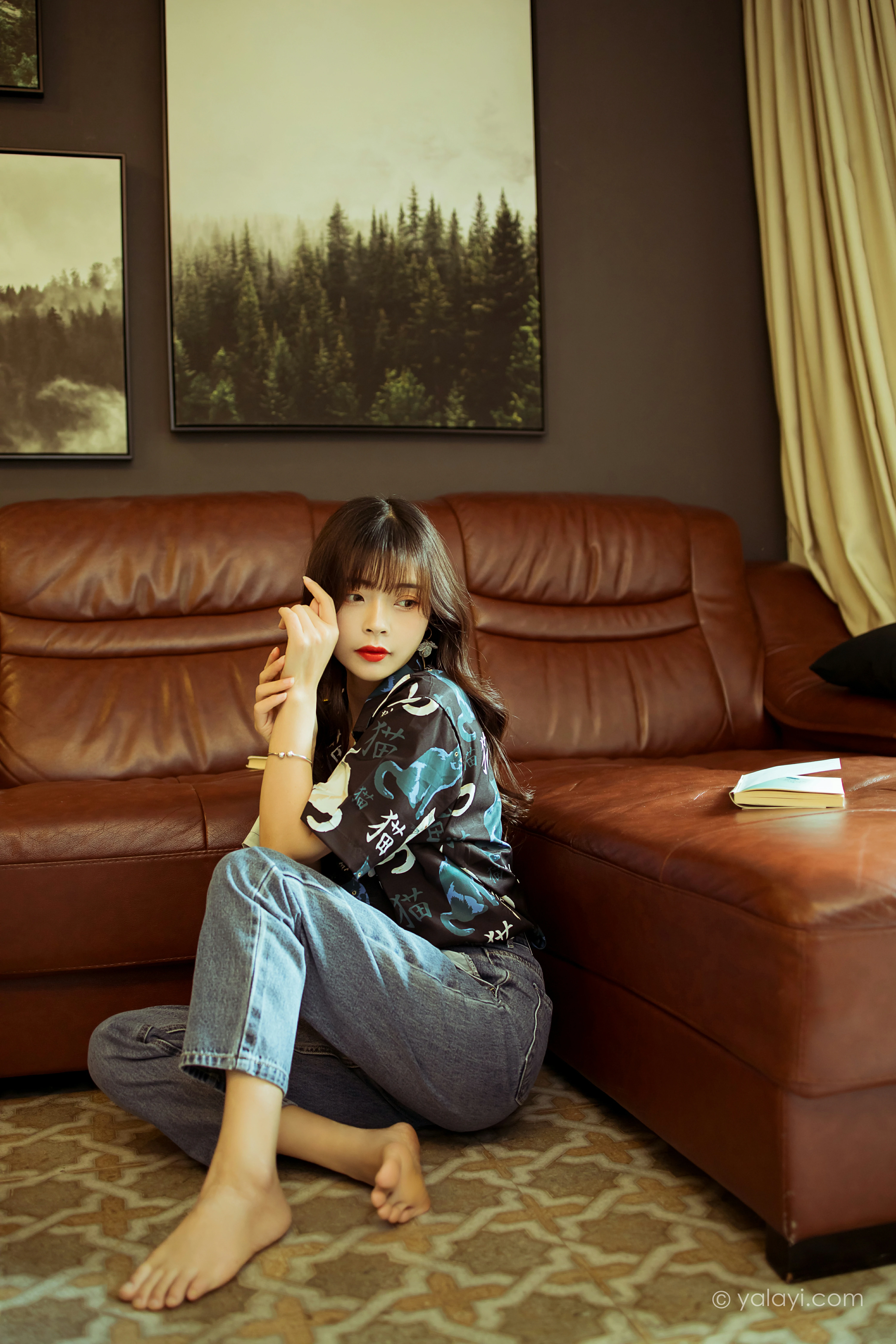 [YALAYI雅拉伊]NO.789 当年情 程小蝶 黑色衬衫加牛仔长裤性感写真集第6张