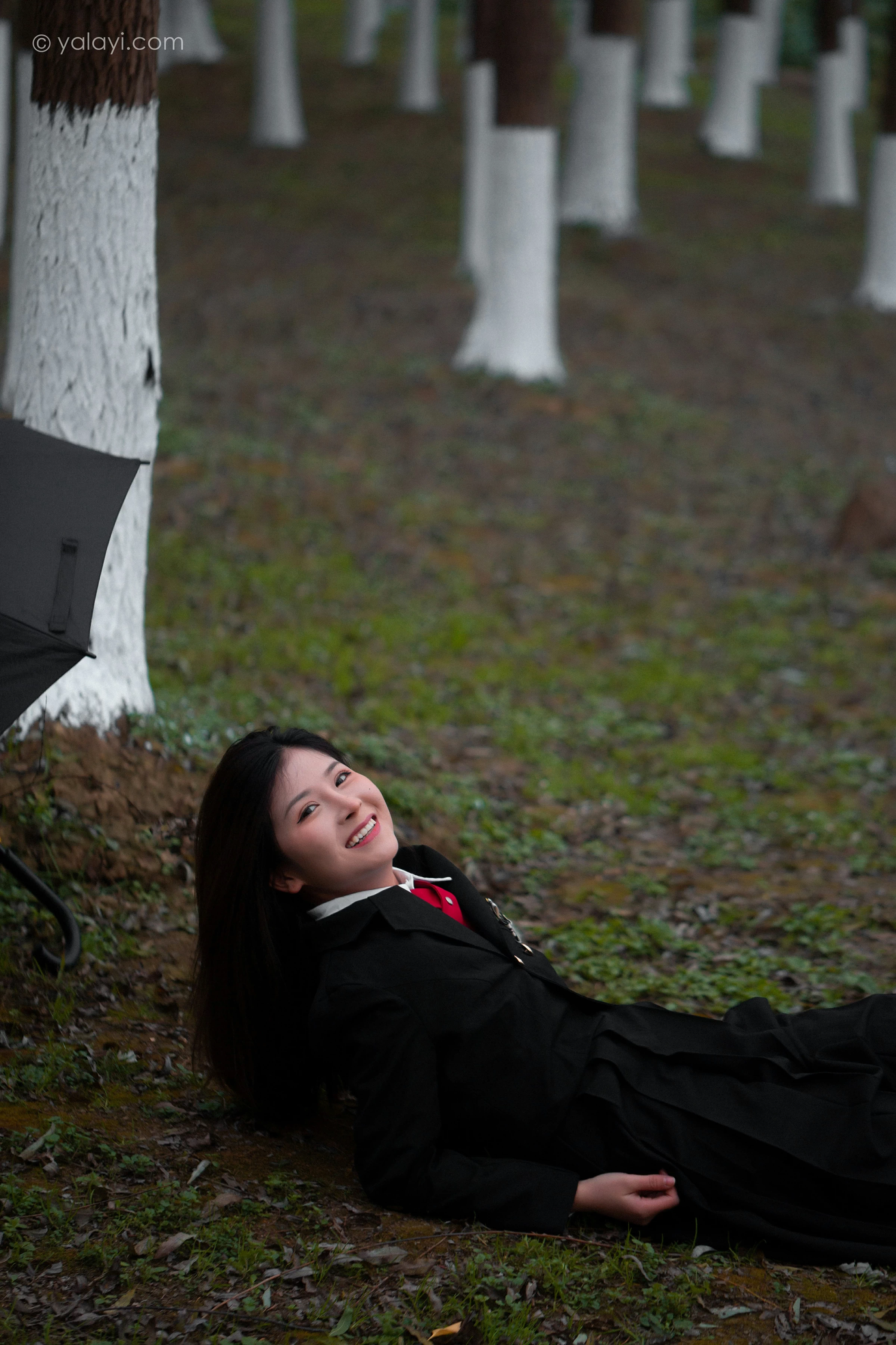 [YALAYI雅拉伊]NO.748 《冬恋》 梦涵 黑色JK制服与短裙加黑丝美腿清纯写真集第11张