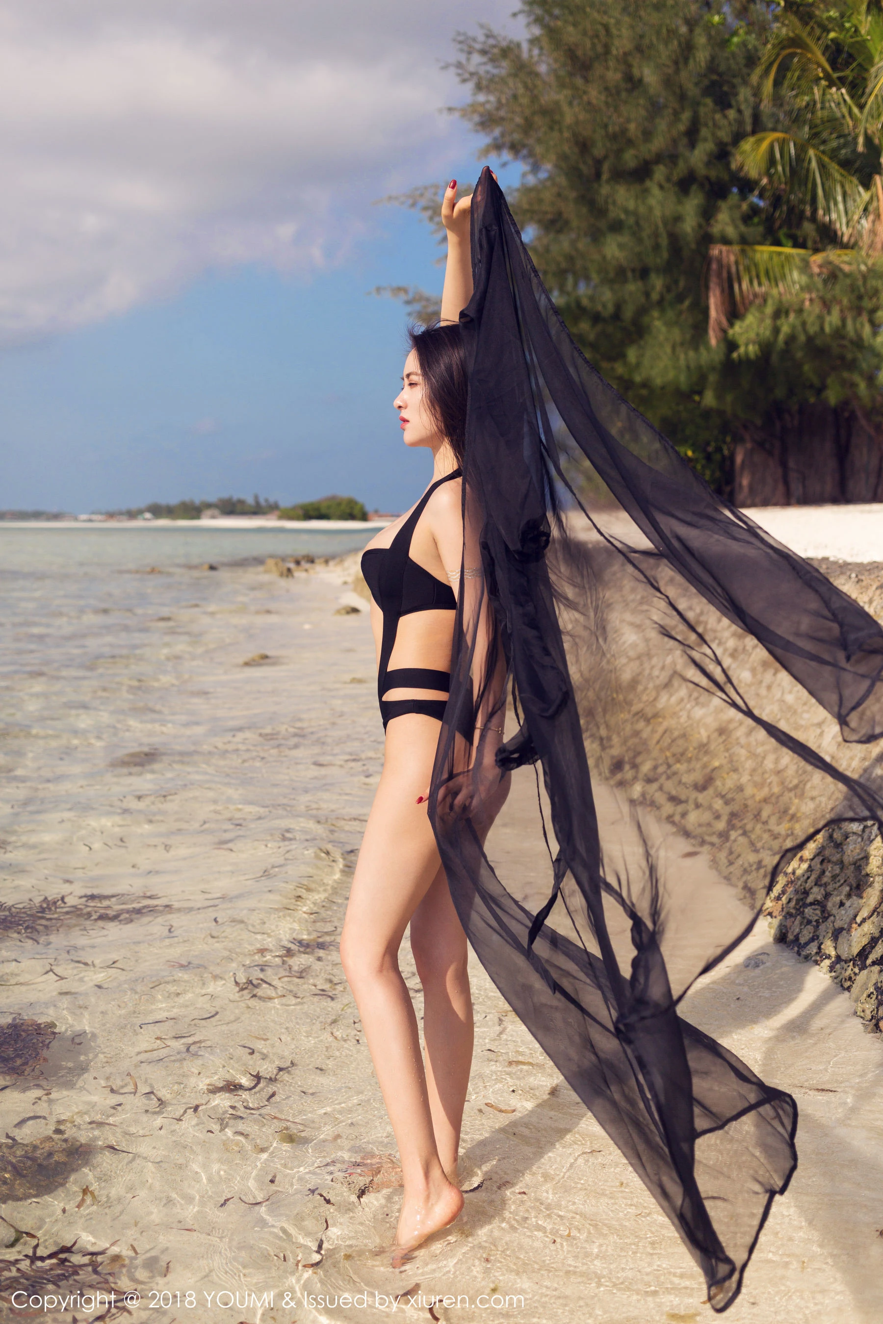 御姐女神@穆菲菲《马尔代夫旅拍》第三套 尤蜜荟YouMi Vol.110第14张